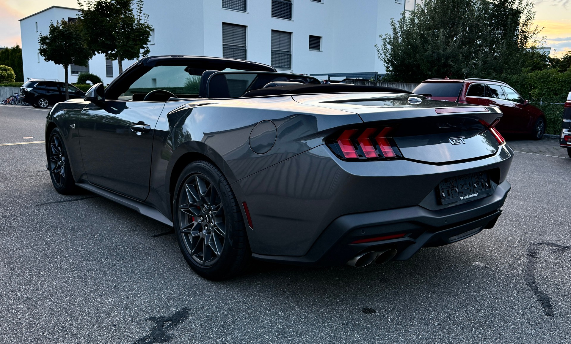 FORD MUSTANG CONVERTIBLE 5.0 V8 GT AUTOMAT-image-4
