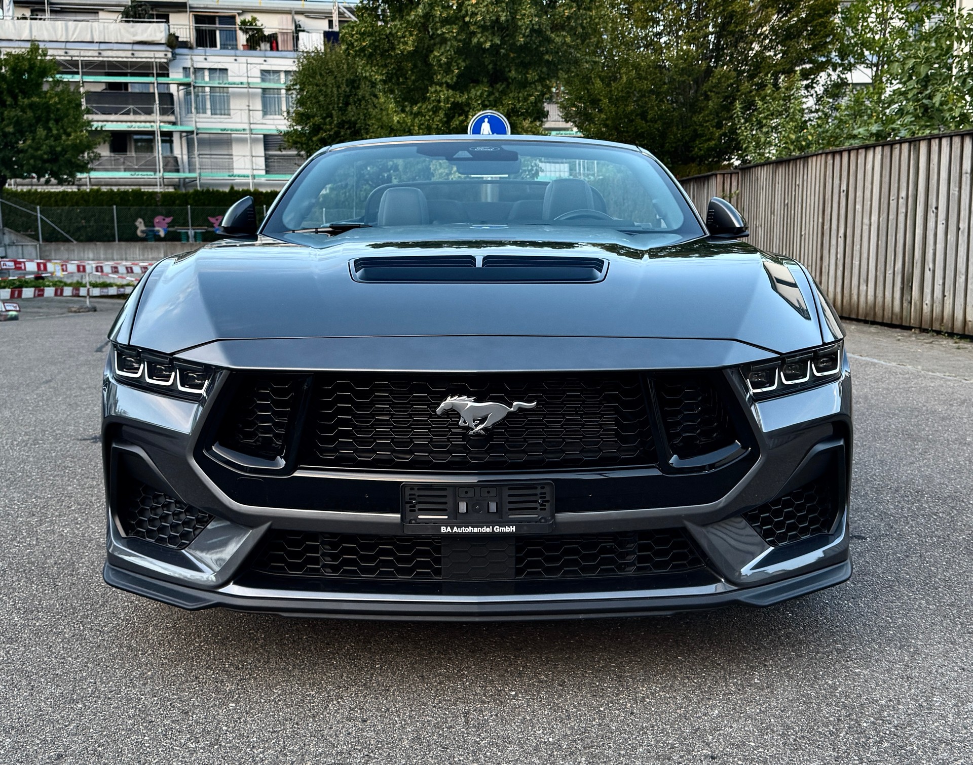 FORD MUSTANG CONVERTIBLE 5.0 V8 GT AUTOMAT-showroom-element-2