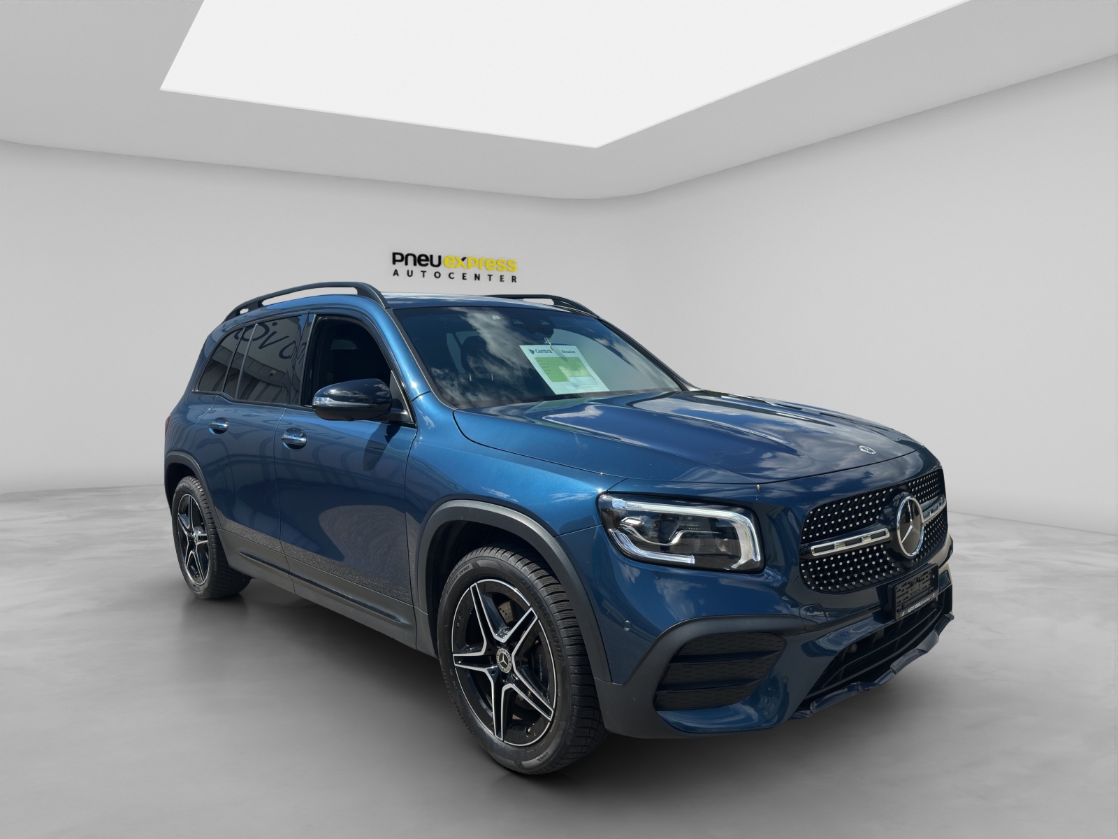 MERCEDES-BENZ GLB 250 AMG Line 4matic-image-7