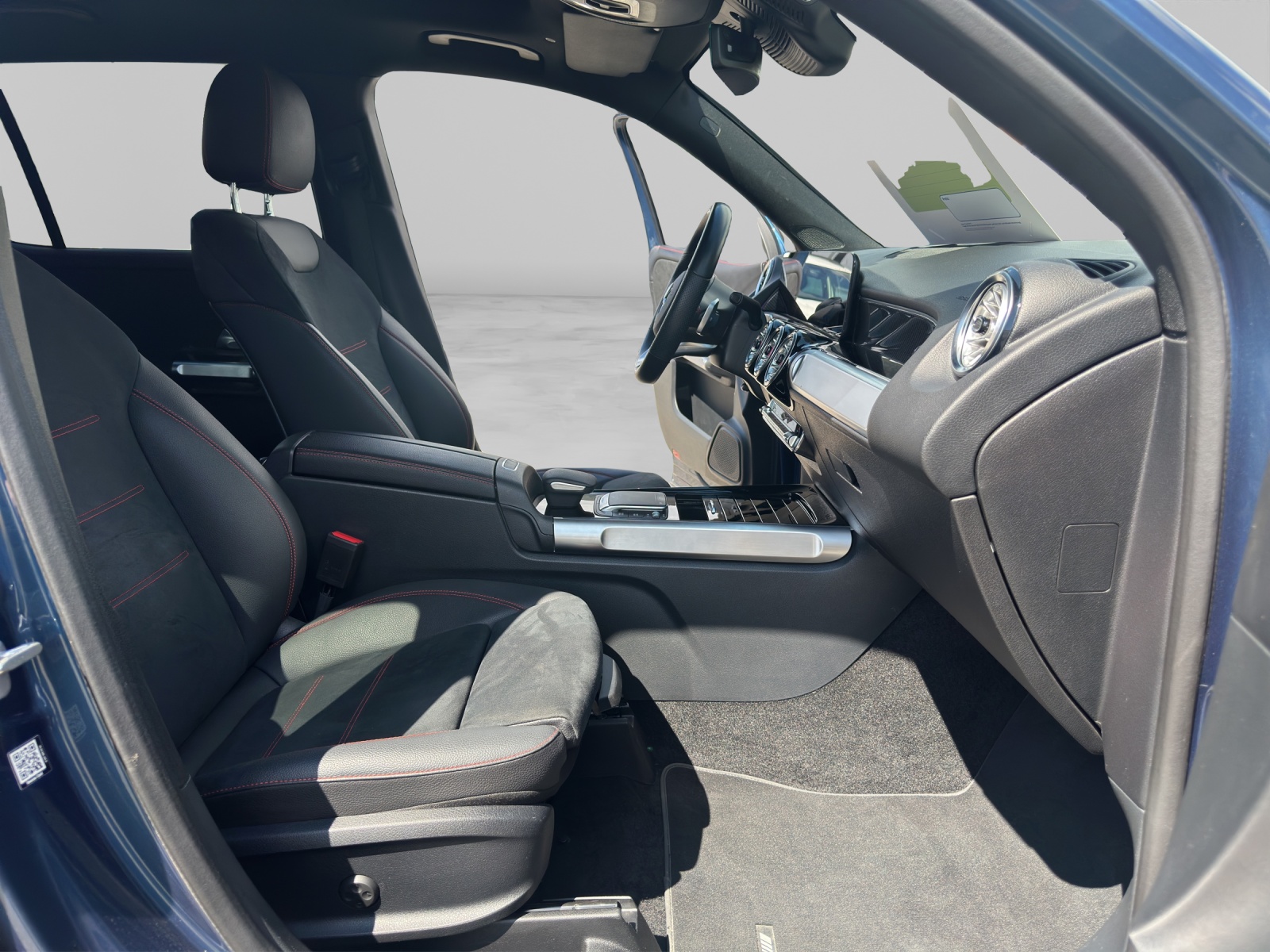 MERCEDES-BENZ GLB 250 AMG Line 4matic-image-16