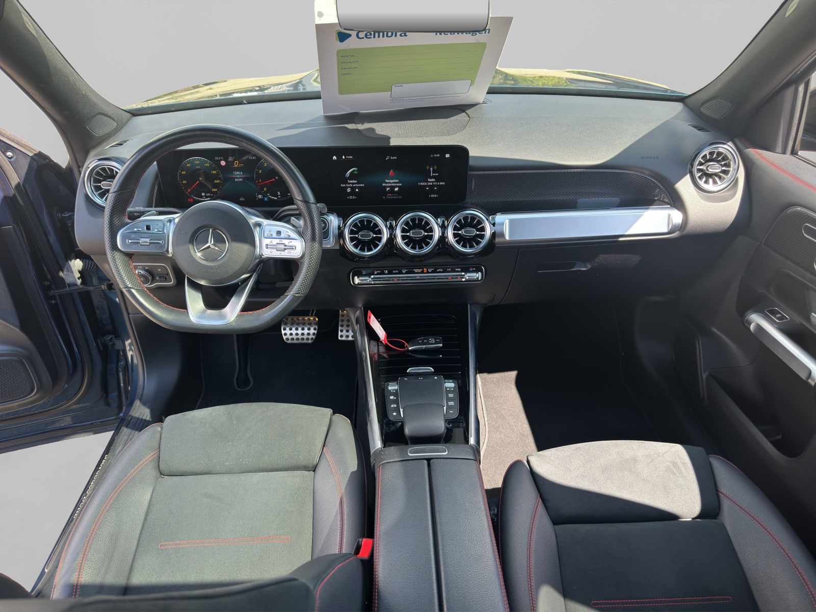 MERCEDES-BENZ GLB 250 AMG Line 4matic-image-13