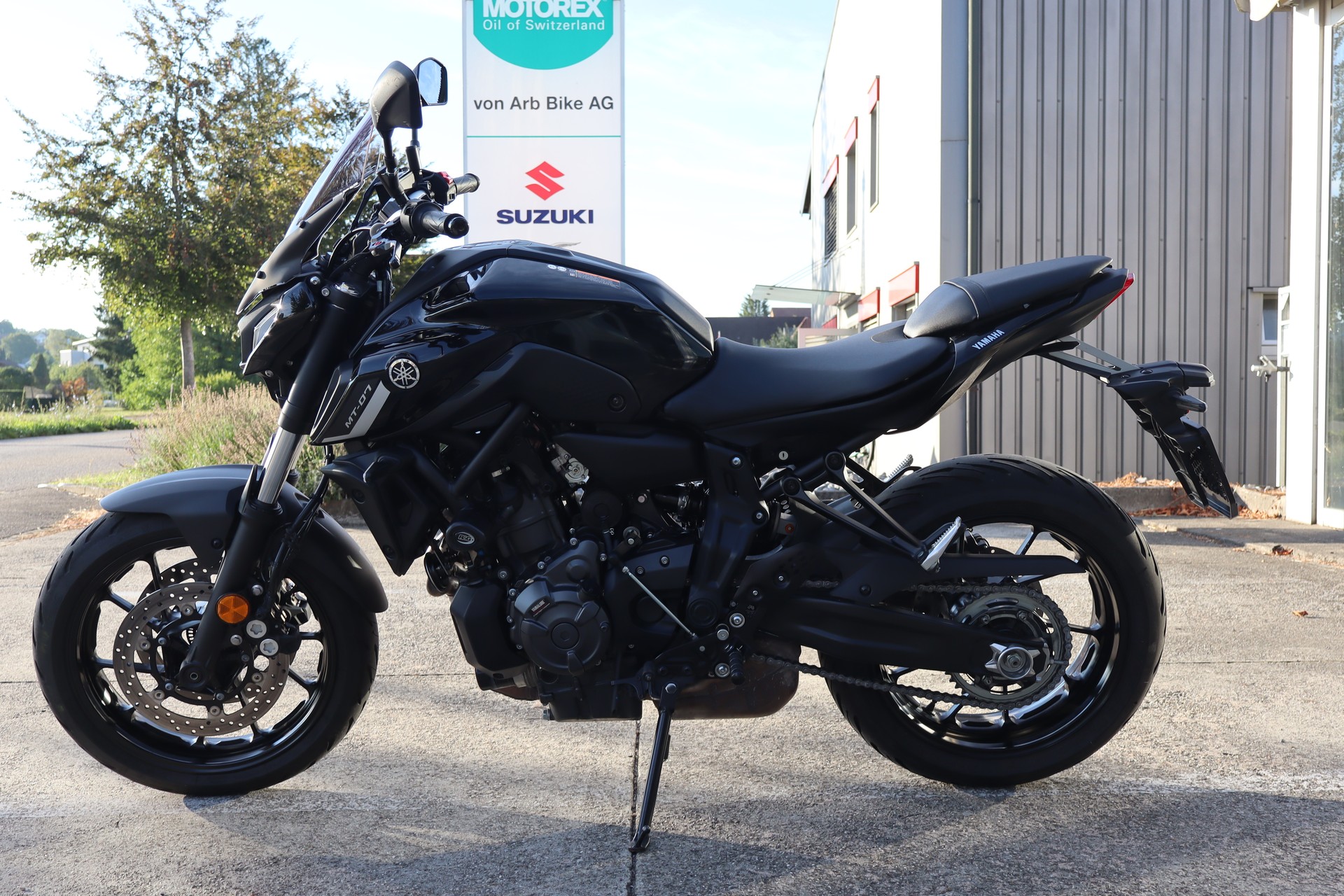 YAMAHA MT07A ABS-showroom-element-3