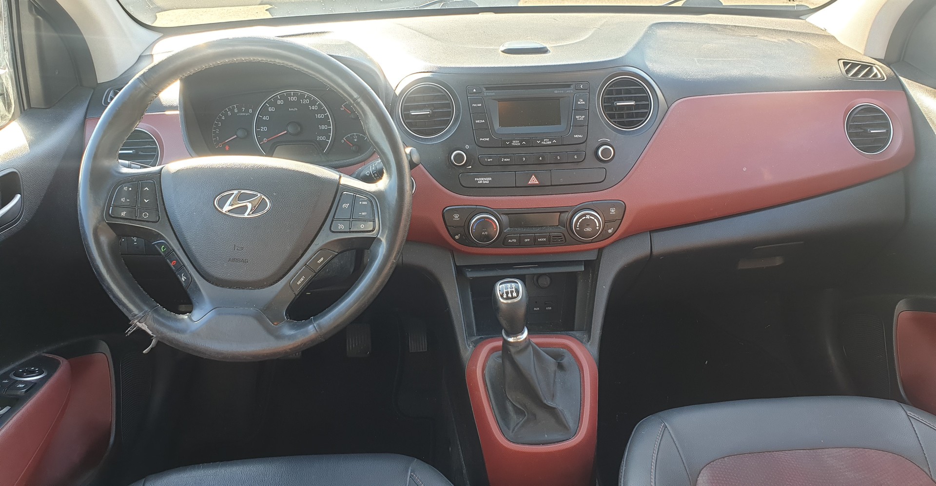 HYUNDAI i10 1.2 Amplia-image-6