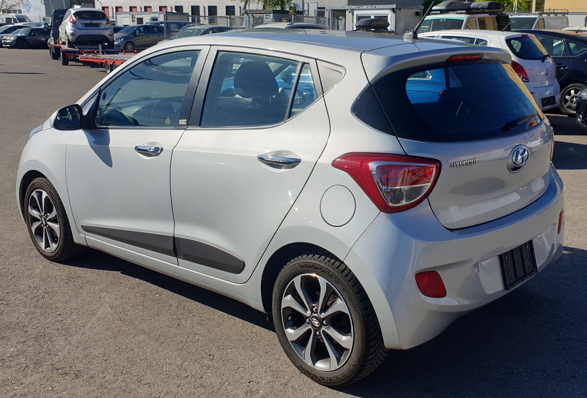 HYUNDAI i10 1.2 Amplia-image-2