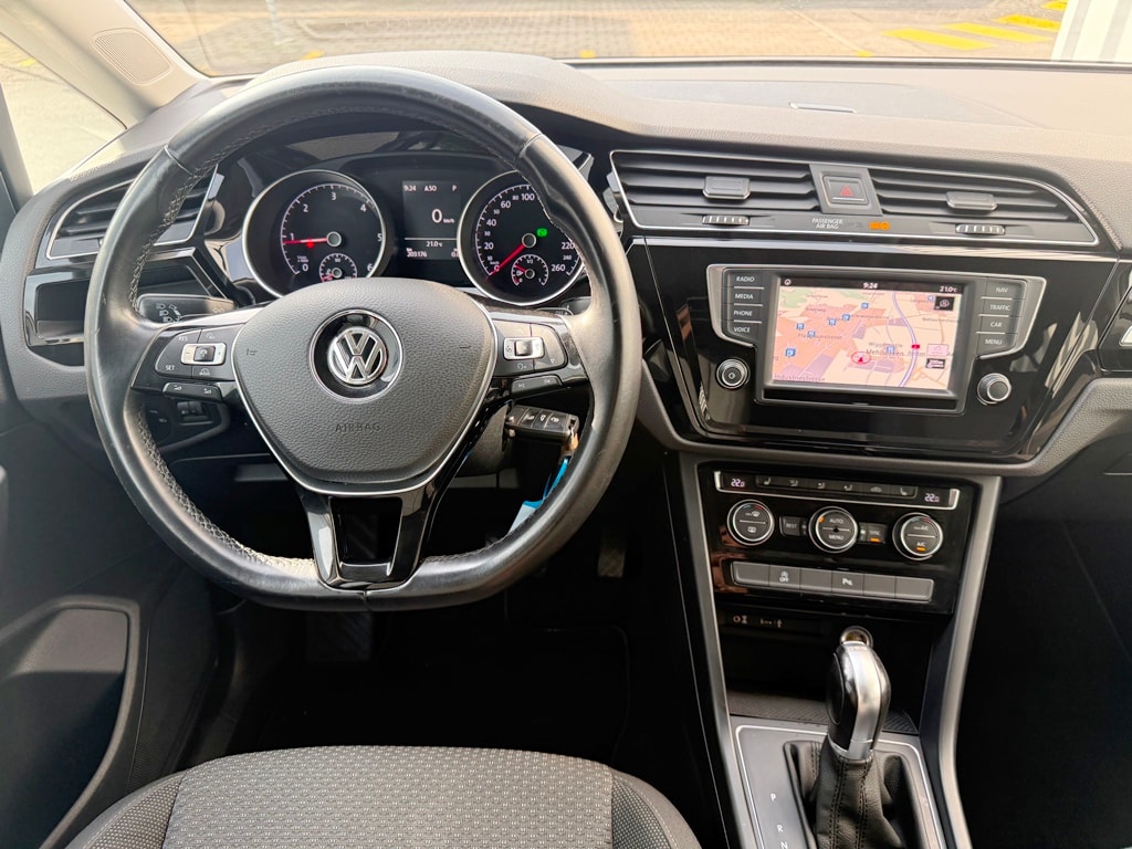 VW Touran 1.6 TDI BlueMotion Technology Comfortline DSG-image-8