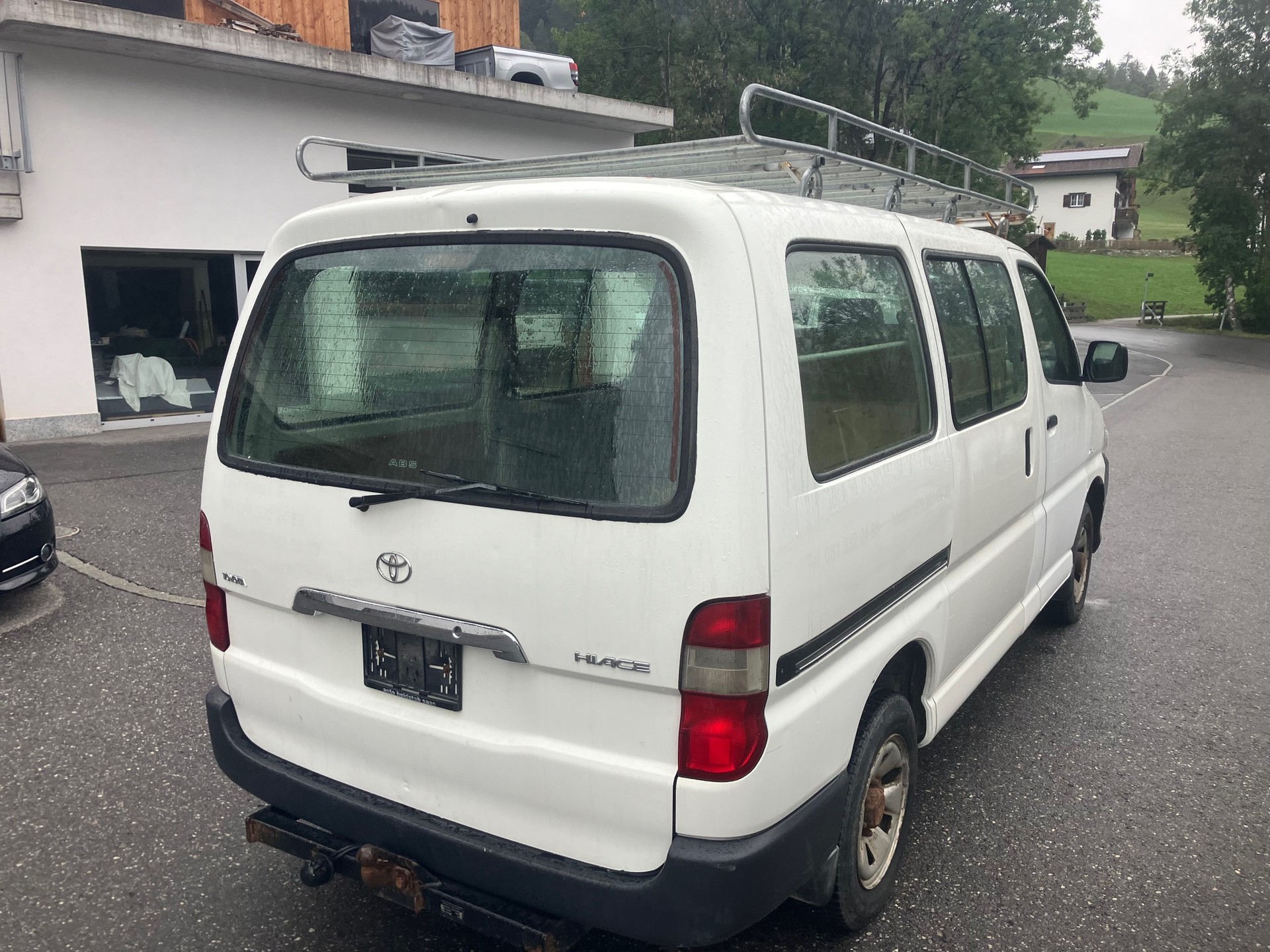 TOYOTA Hiace D-4D Kombi/Werk 4WD-image-2