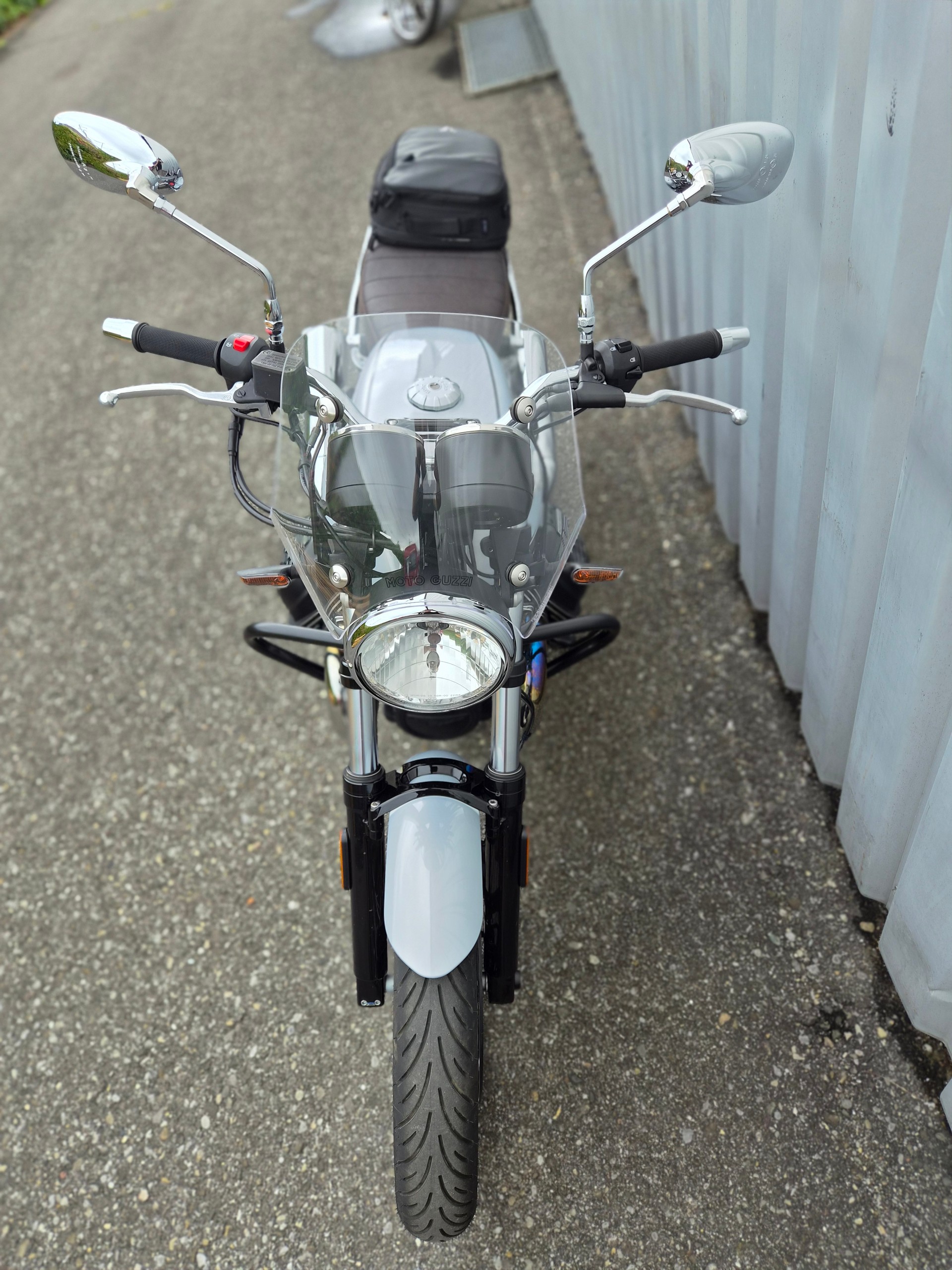 MOTO GUZZI V7 IV 850 SPECIAL KUNDENAUFTRAG-showroom-element-3