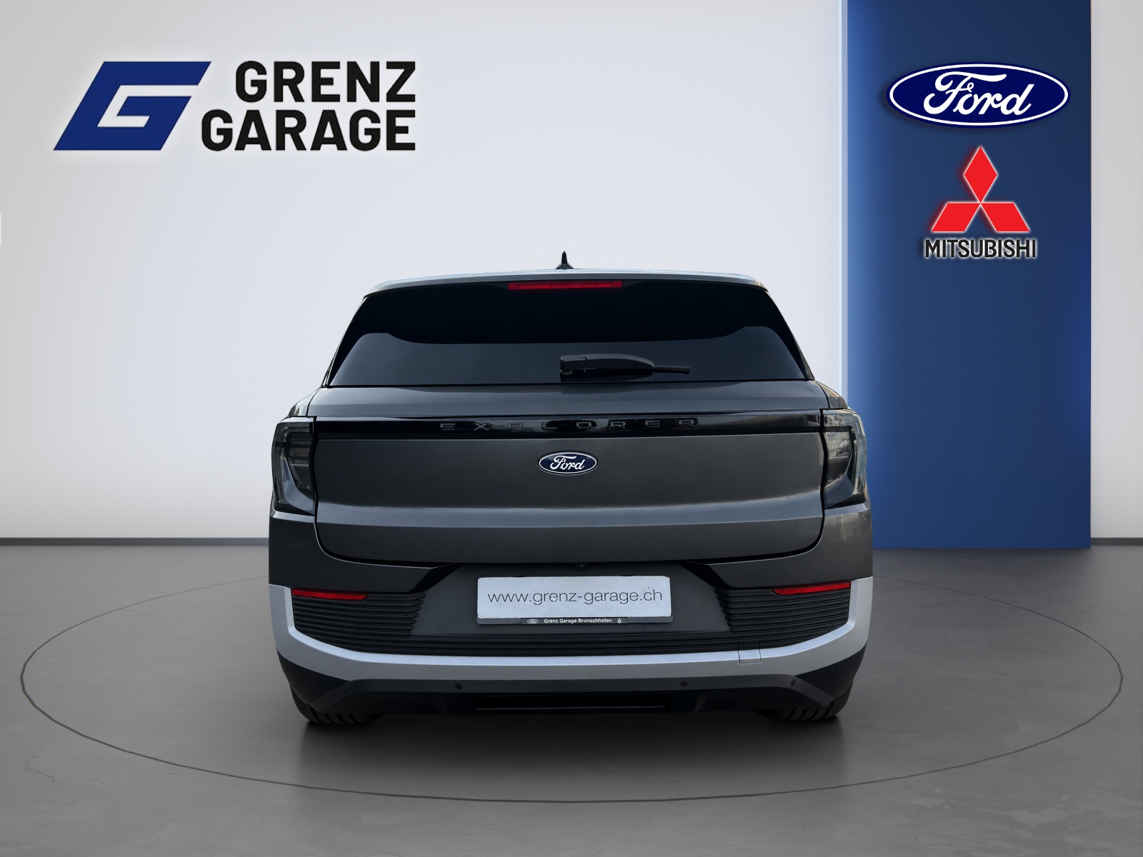 FORD Explorer Extended Range Premium-showroom-element-3