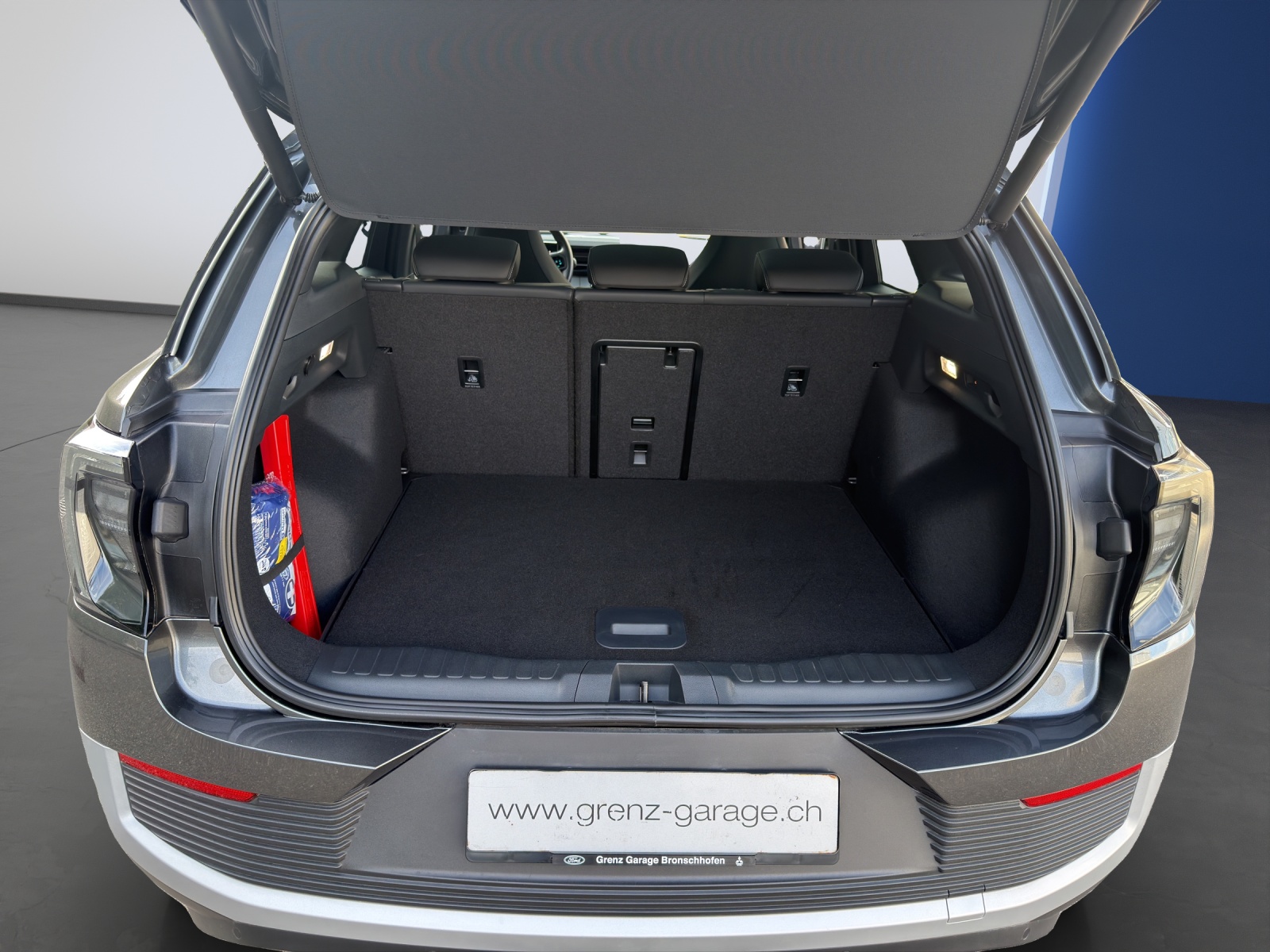 FORD Explorer Extended Range Premium-image-15