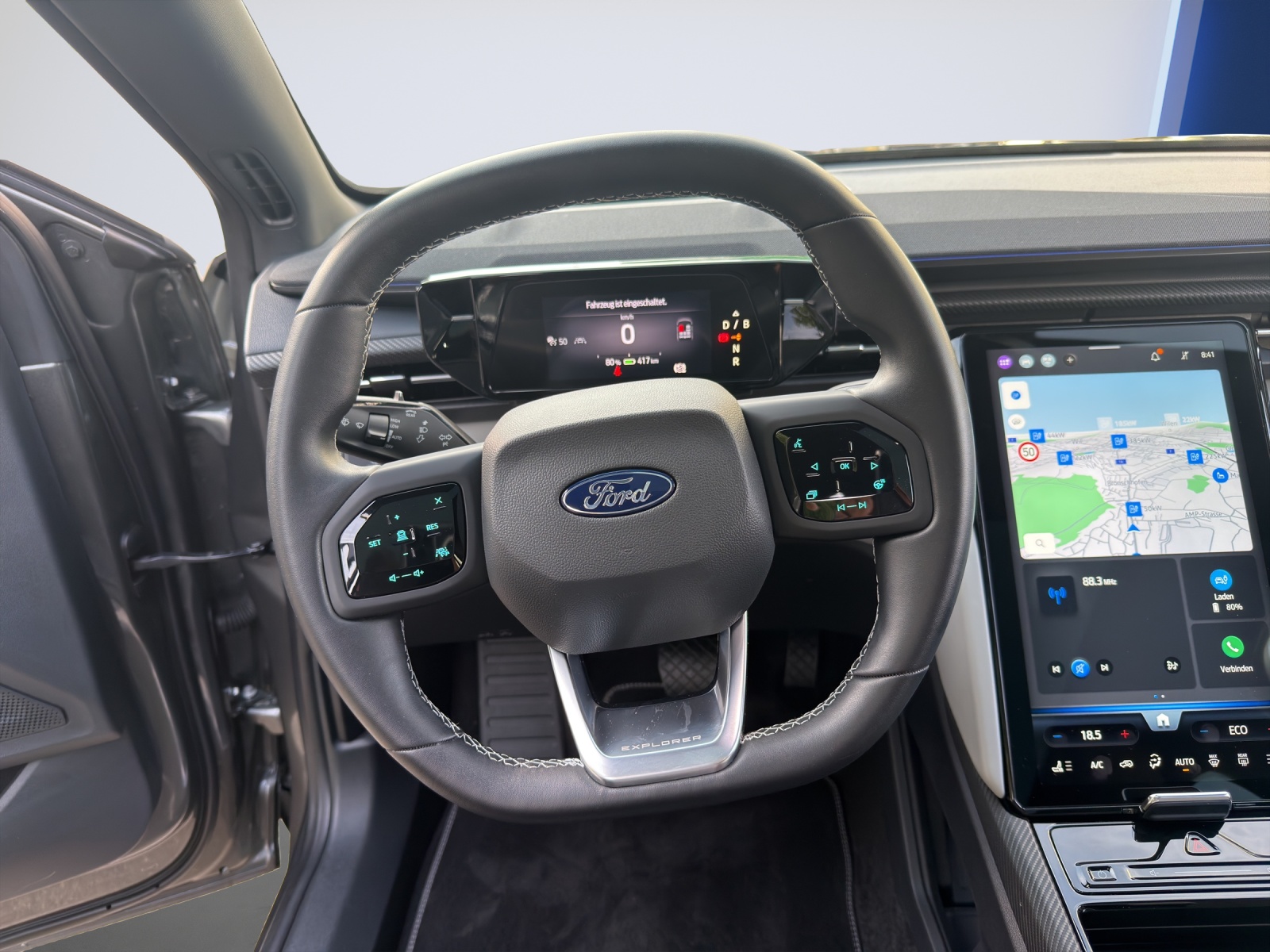 FORD Explorer Extended Range Premium-image-10