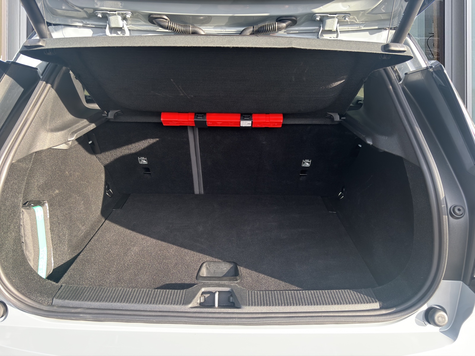 VOLVO EX30 E60 Twin Ultra Performance AWD-image-6