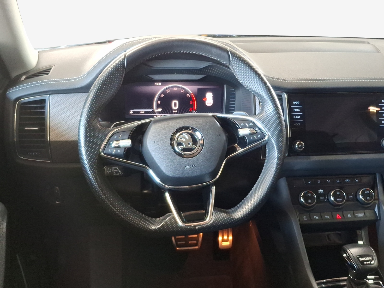 SKODA Kodiaq 2.0 TSI 4x4 Style-image-9