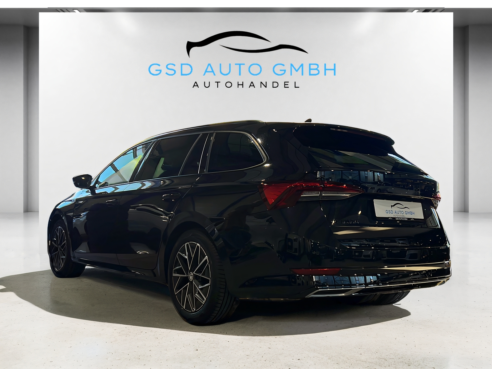 SKODA Octavia Combi 2.0 TDI DSG SportLine 4x4**CH Auslieferung,Tempomat ACC,Frisch ab MFK**-image-2