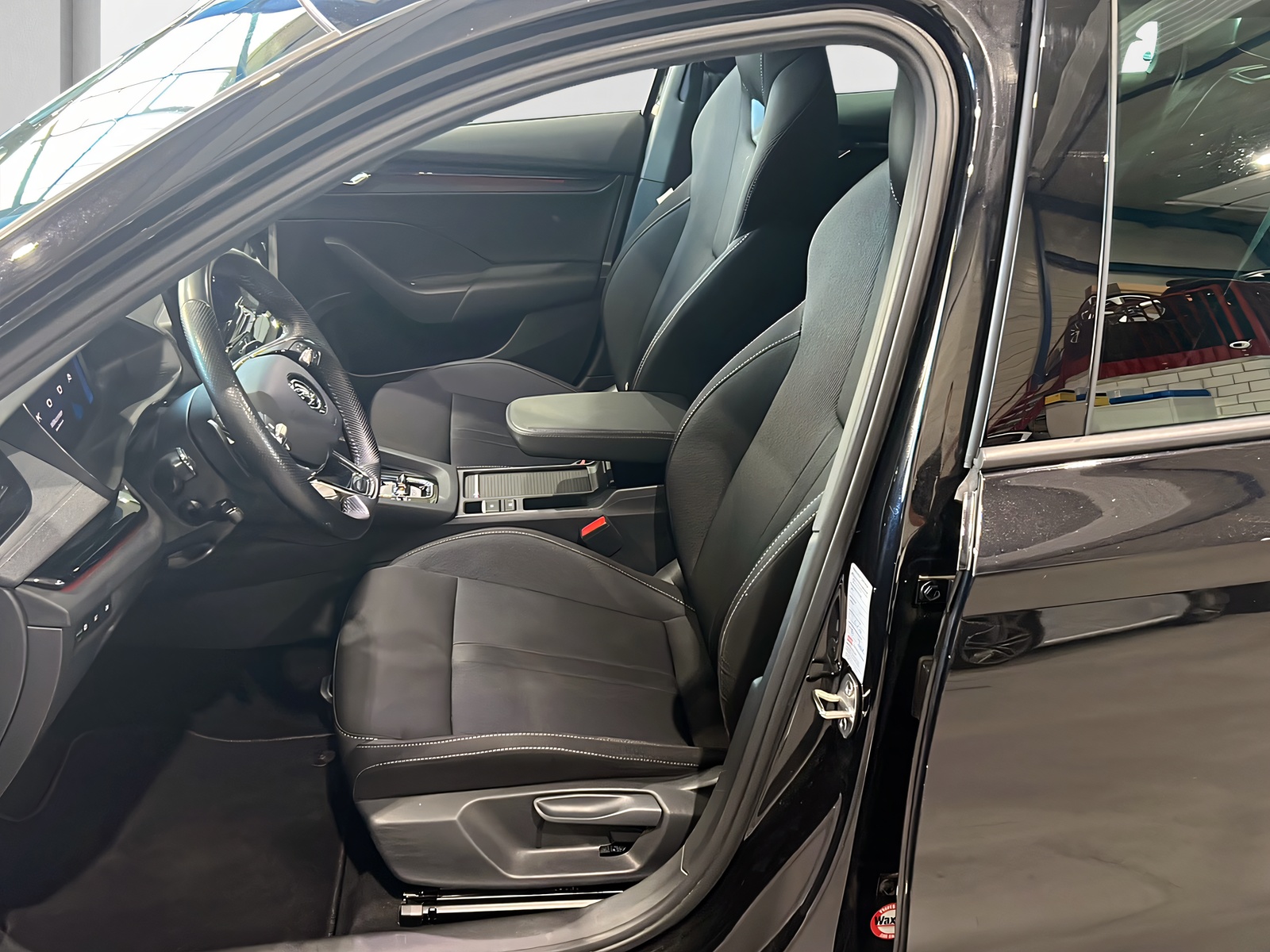 SKODA Octavia Combi 2.0 TDI DSG SportLine 4x4**CH Auslieferung,Tempomat ACC,Frisch ab MFK**-image-7