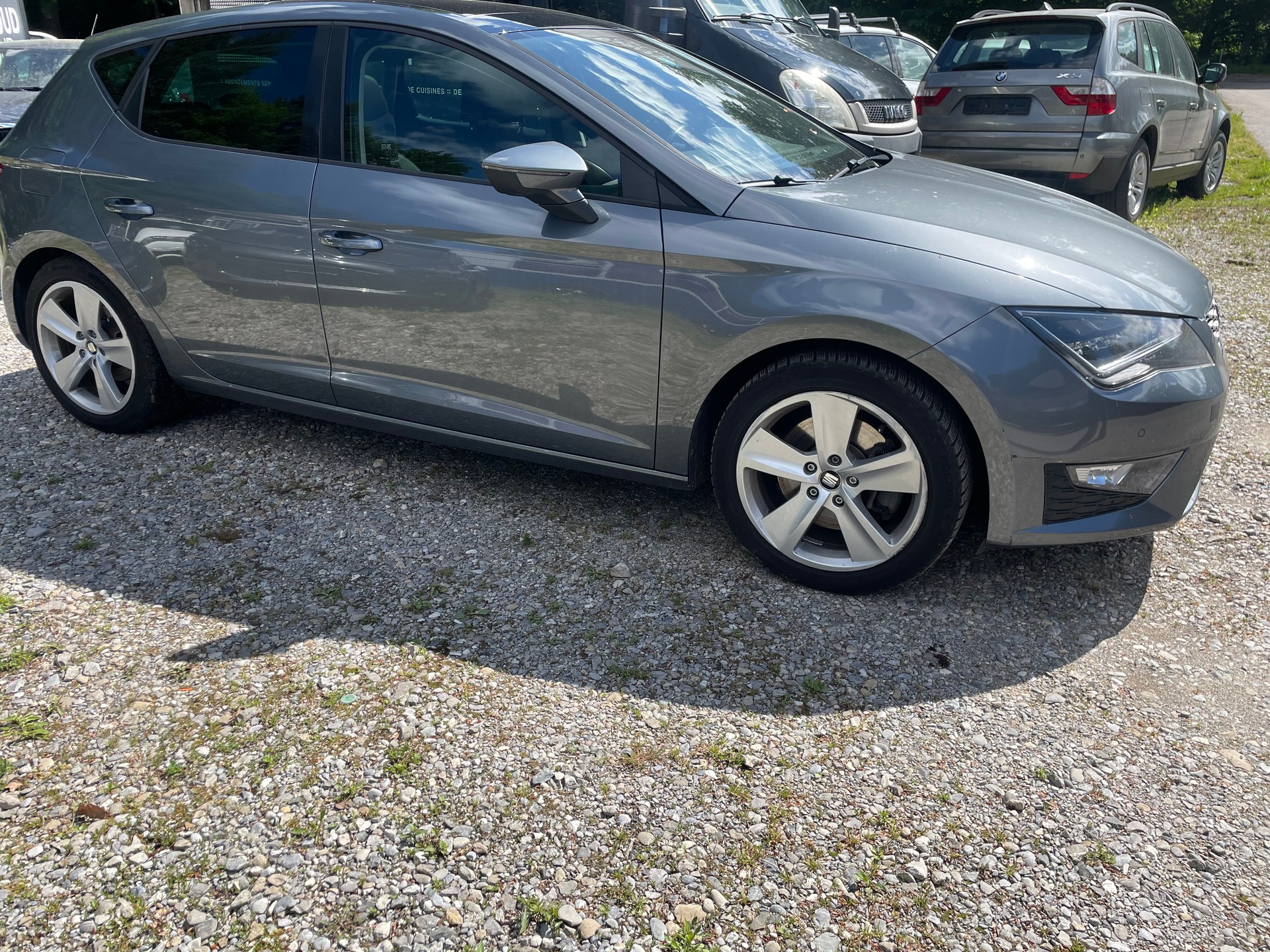 SEAT Leon 1.8 TSI FR DSG-image-1