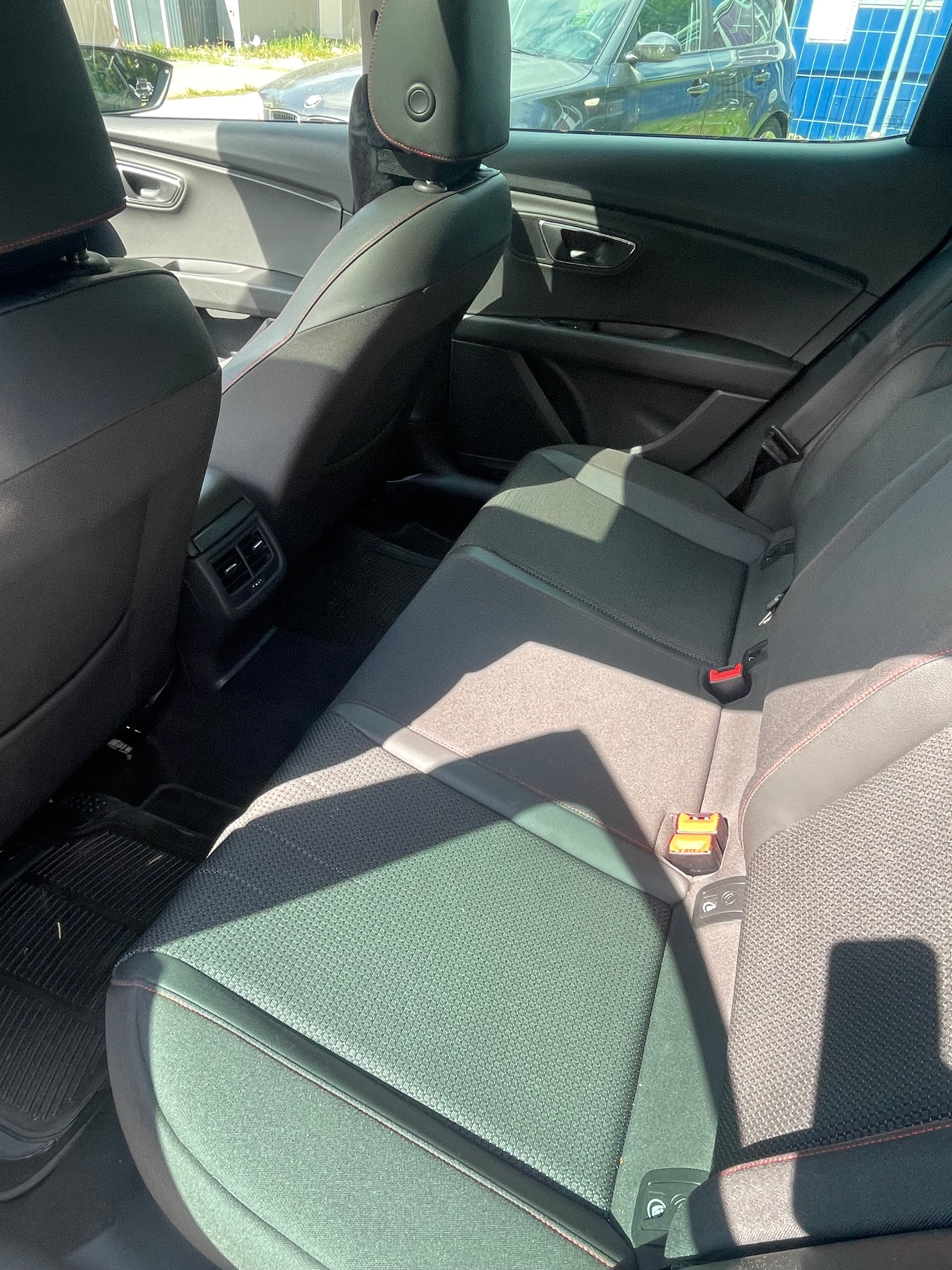 SEAT Leon 1.8 TSI FR DSG-image-10