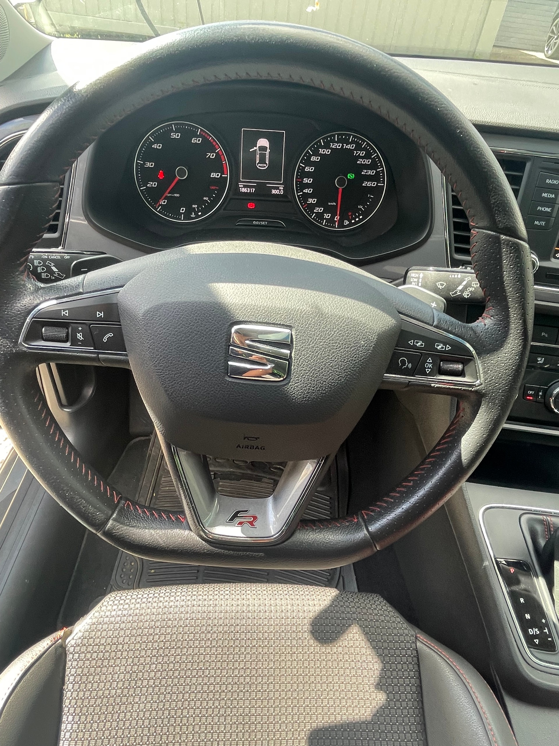 SEAT Leon 1.8 TSI FR DSG-image-8