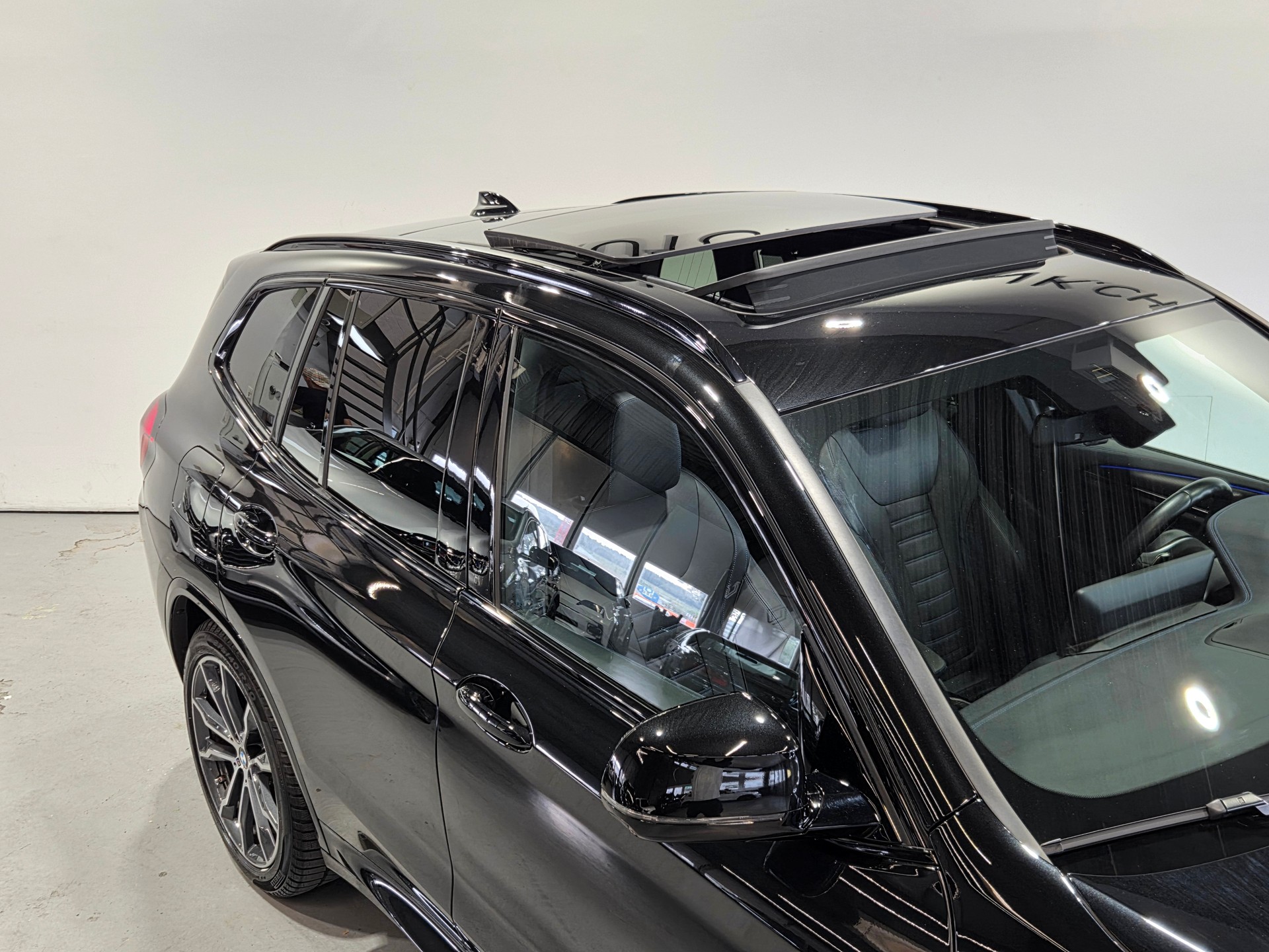 BMW X3 20d xDrive M-Sport-image-9