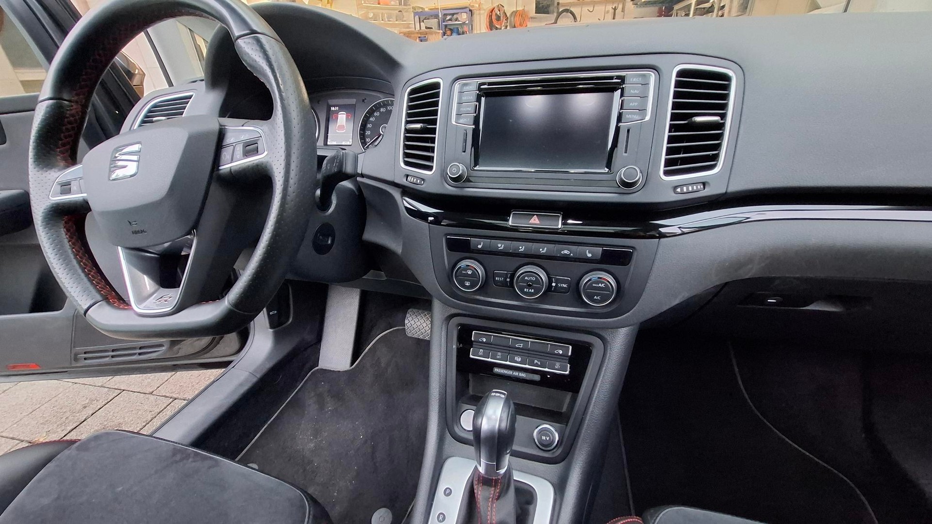 SEAT 1.4 TSI Hola FR DSG S/S-image-3