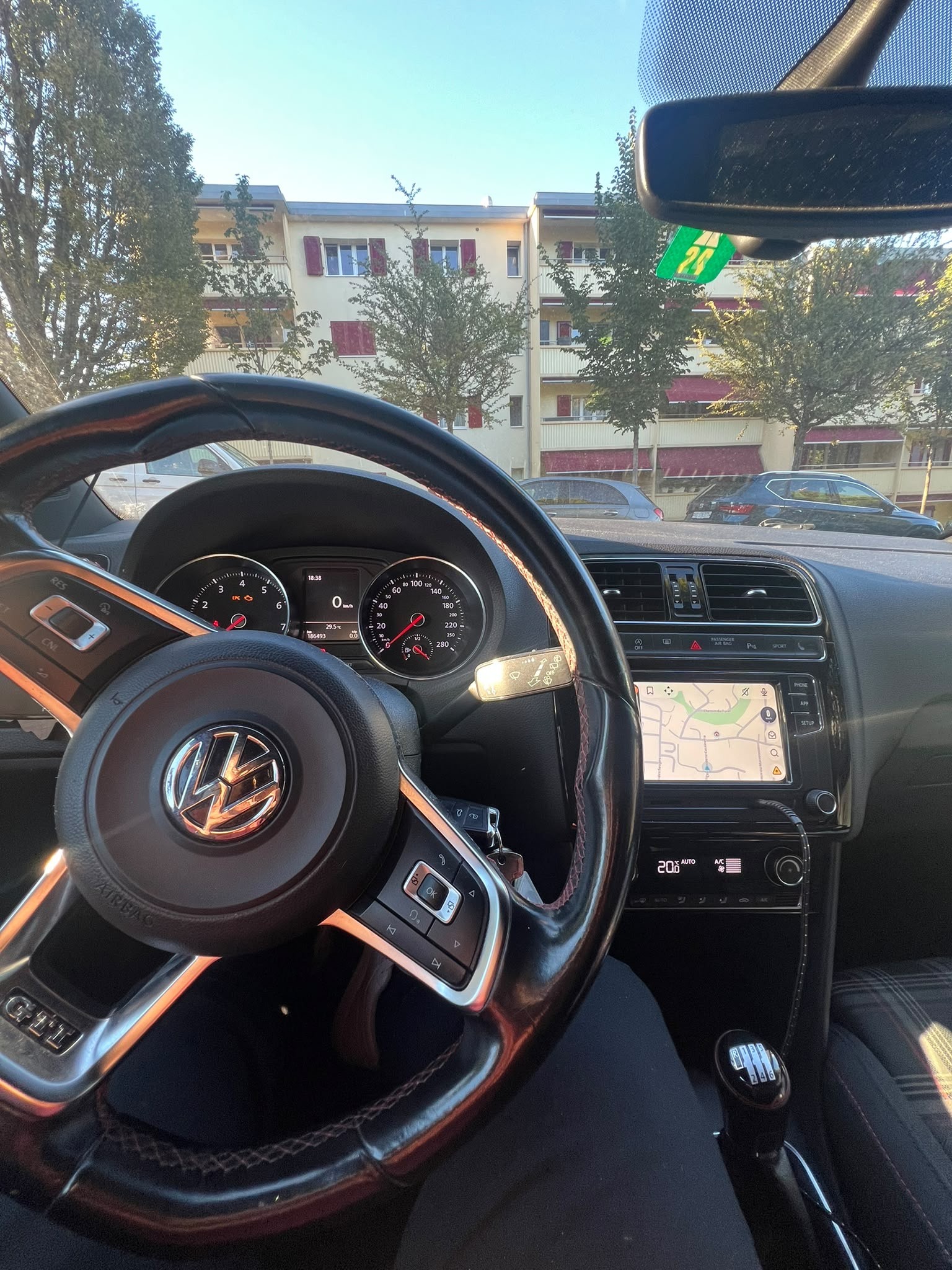 VW 1.8 TSI GTI-image-5