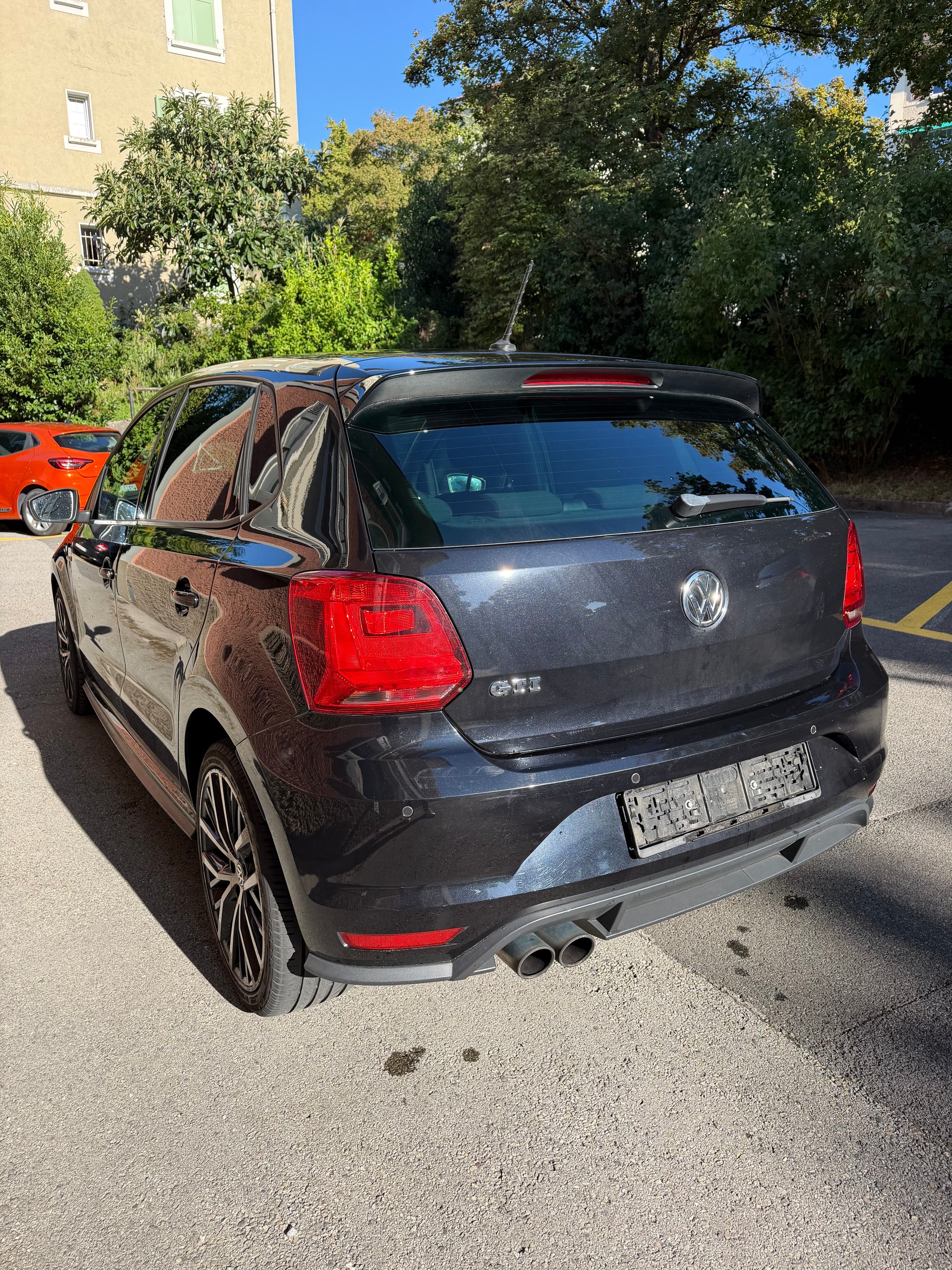 VW 1.8 TSI GTI-image-2