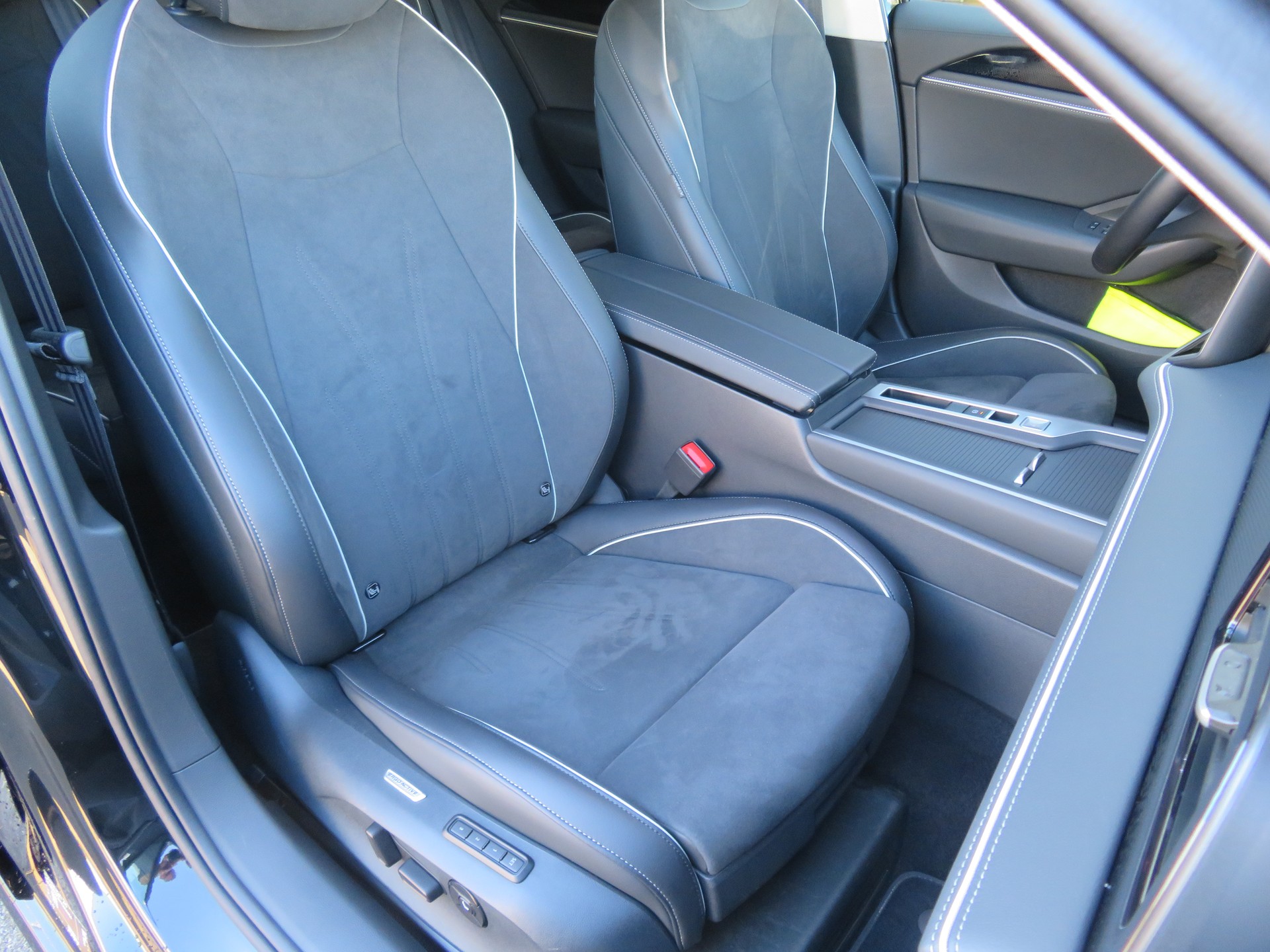 VW Passat Variant 1.5 eTSI evo2 Business DSG-image-10