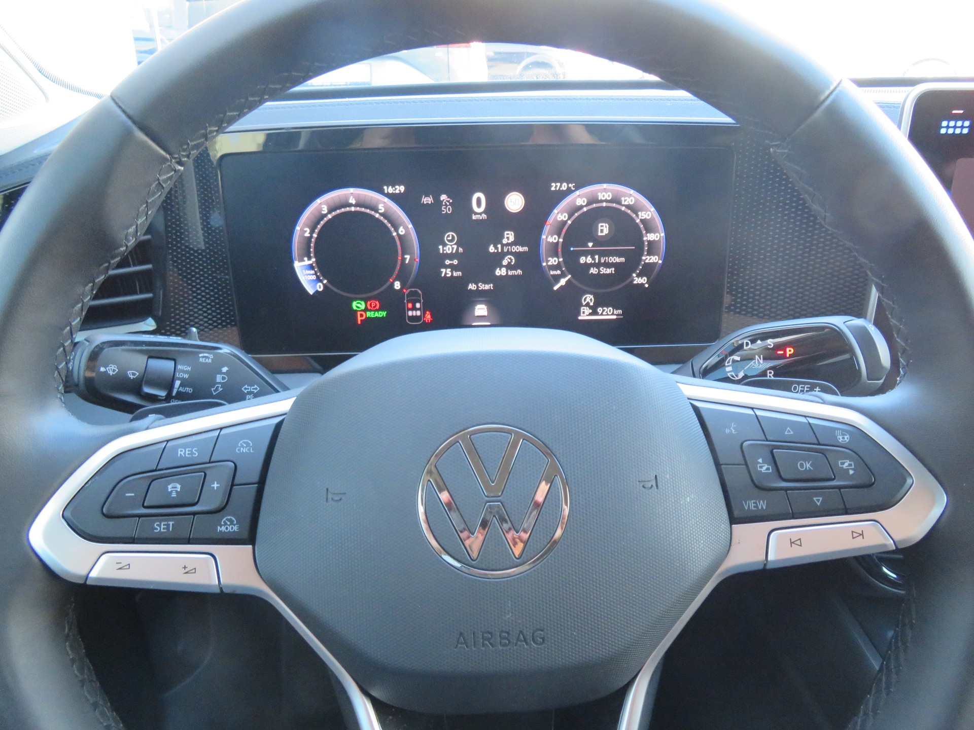 VW Passat Variant 1.5 eTSI evo2 Business DSG-image-9