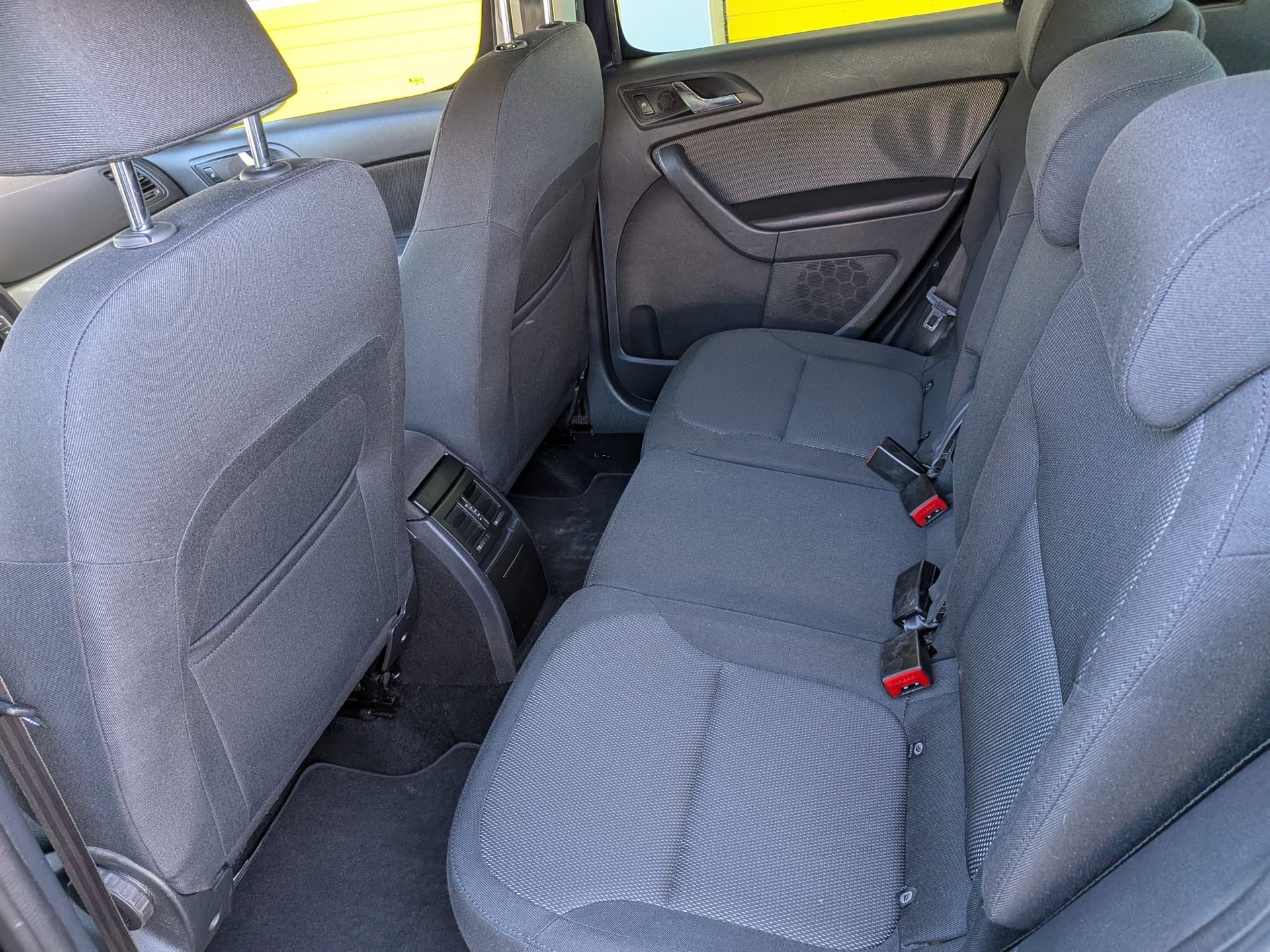 SKODA Yeti 2.0 TDI Elegance 4x4-image-8