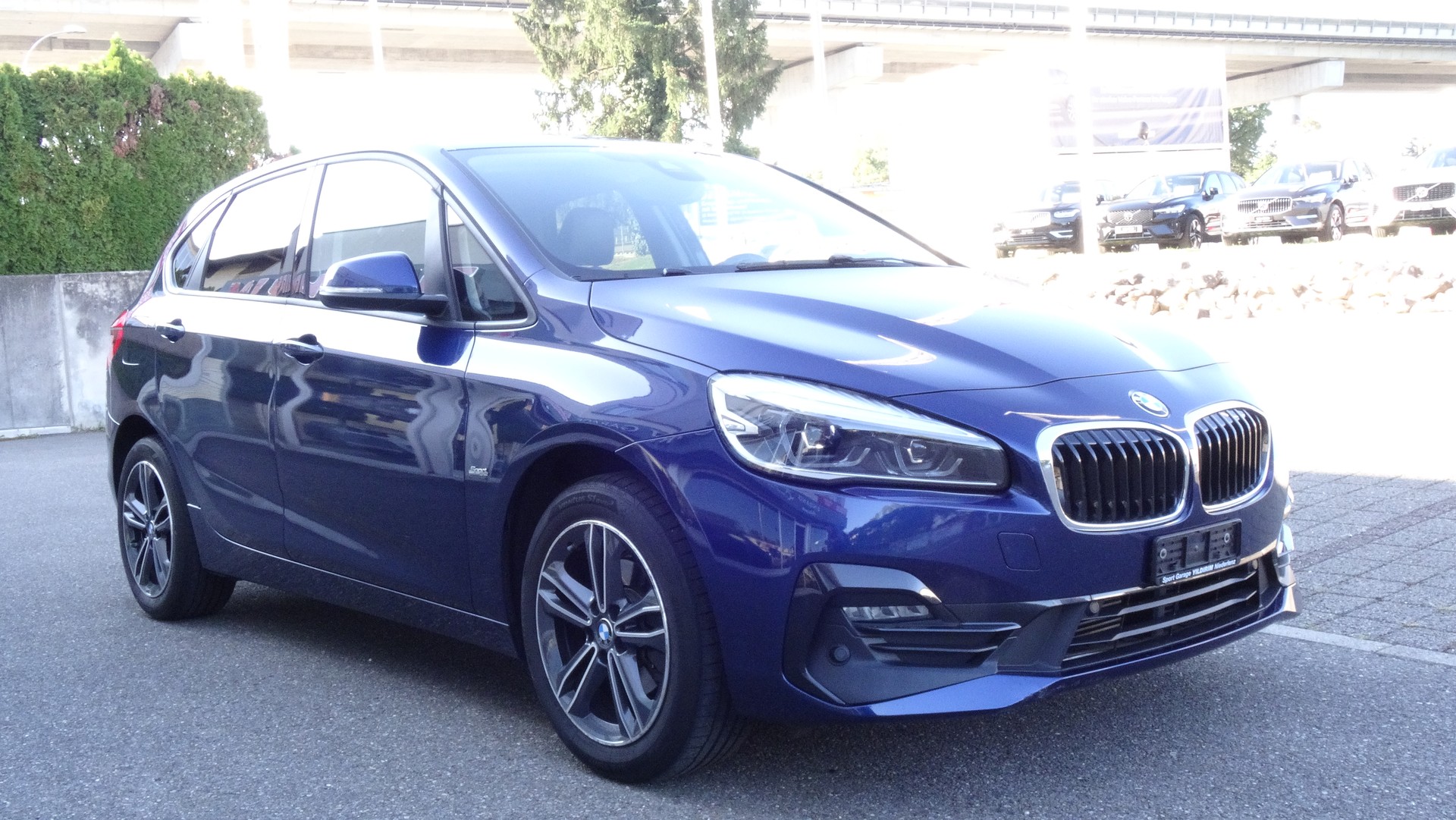 BMW 218i Active Tourer Sport Line-showroom-element-2