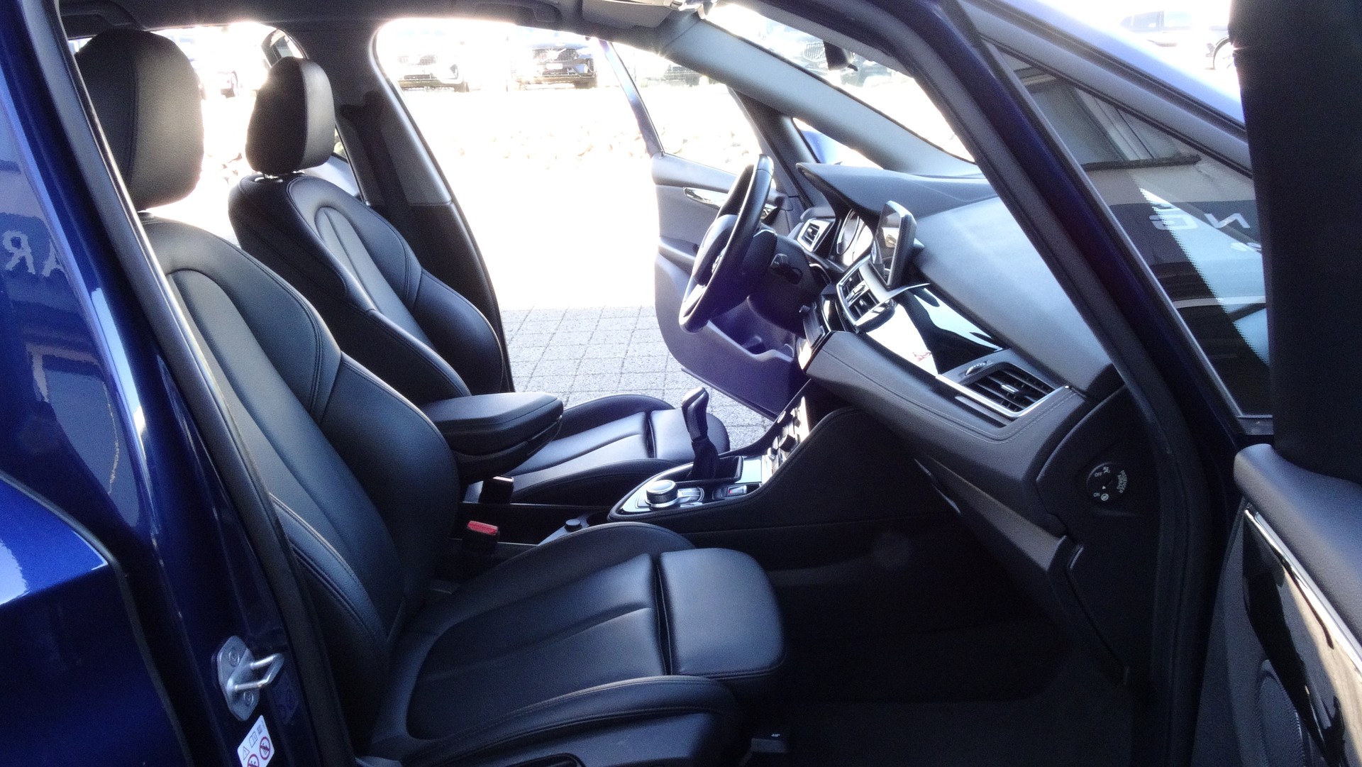 BMW 218i Active Tourer Sport Line-image-10