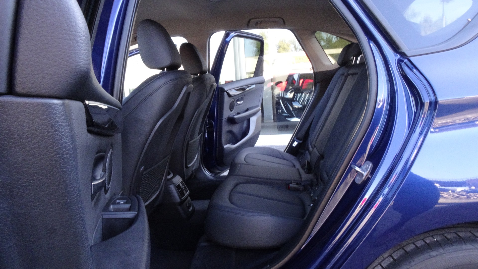 BMW 218i Active Tourer Sport Line-image-11