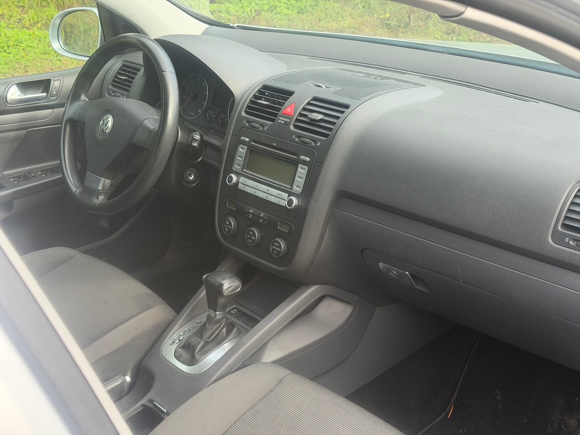 VW Golf 1.4 TSI GT Sport DSG-image-8