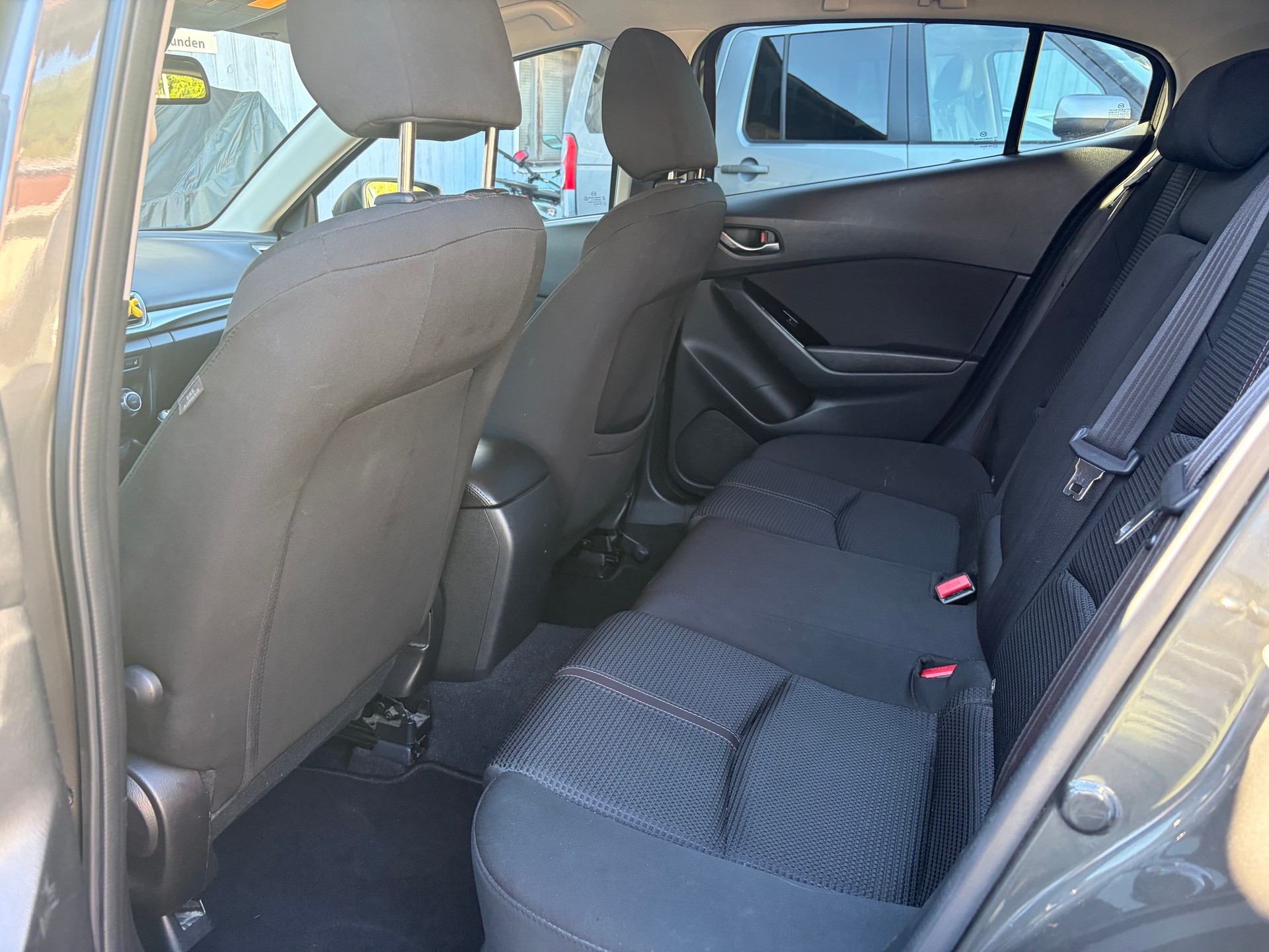 MAZDA 3 SKYACTIV-G 100 Ambition Plus-image-11