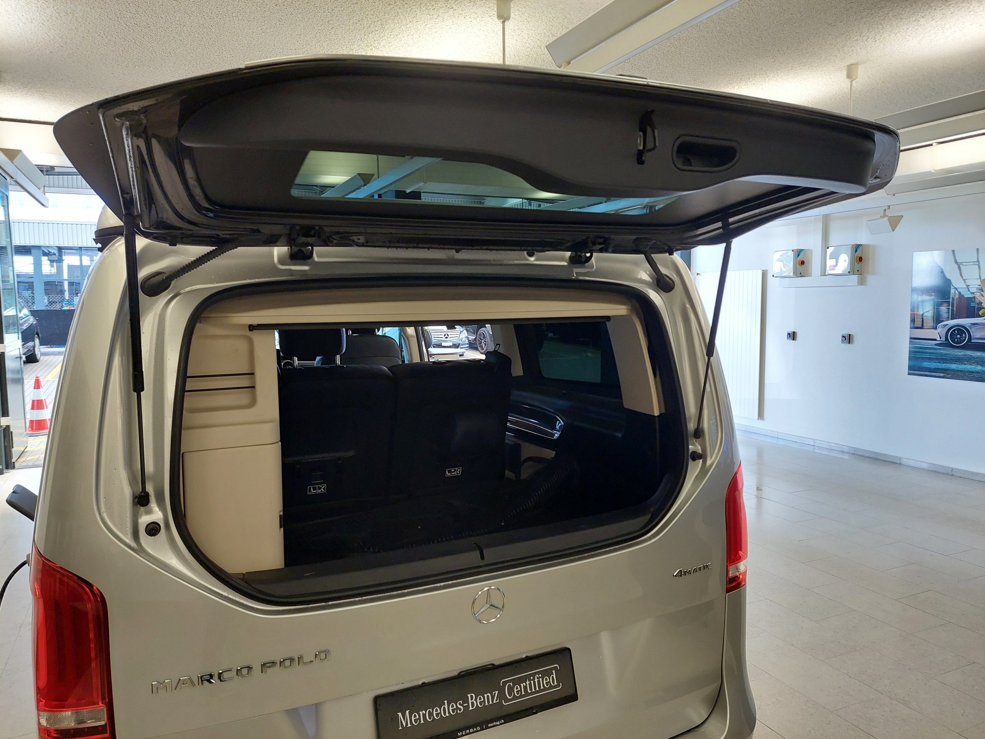 MERCEDES-BENZ 300 d 4matic-image-5
