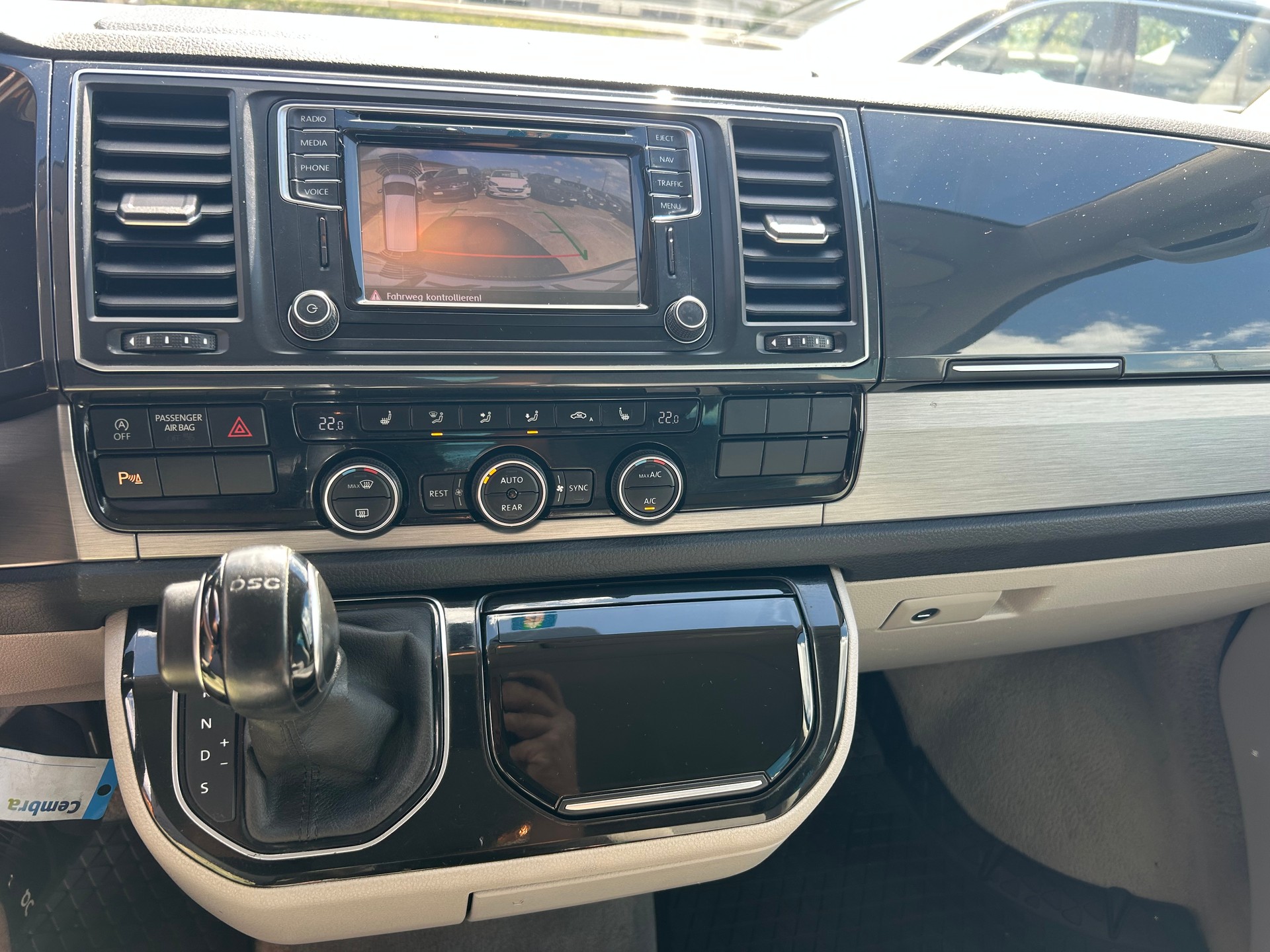 VW T6 Multivan 2.0 TDI Family Edition DSG-image-19