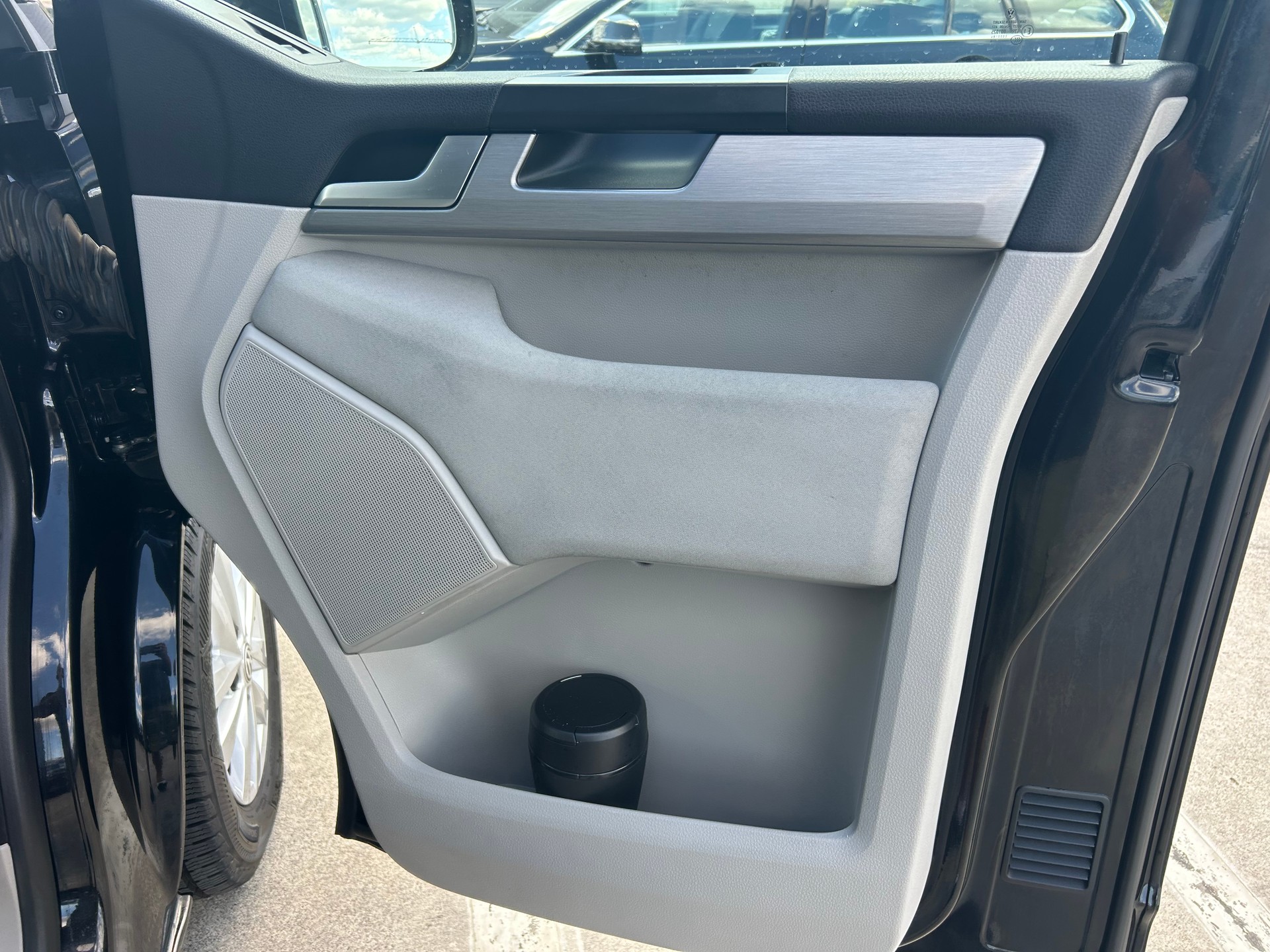 VW T6 Multivan 2.0 TDI Family Edition DSG-image-11