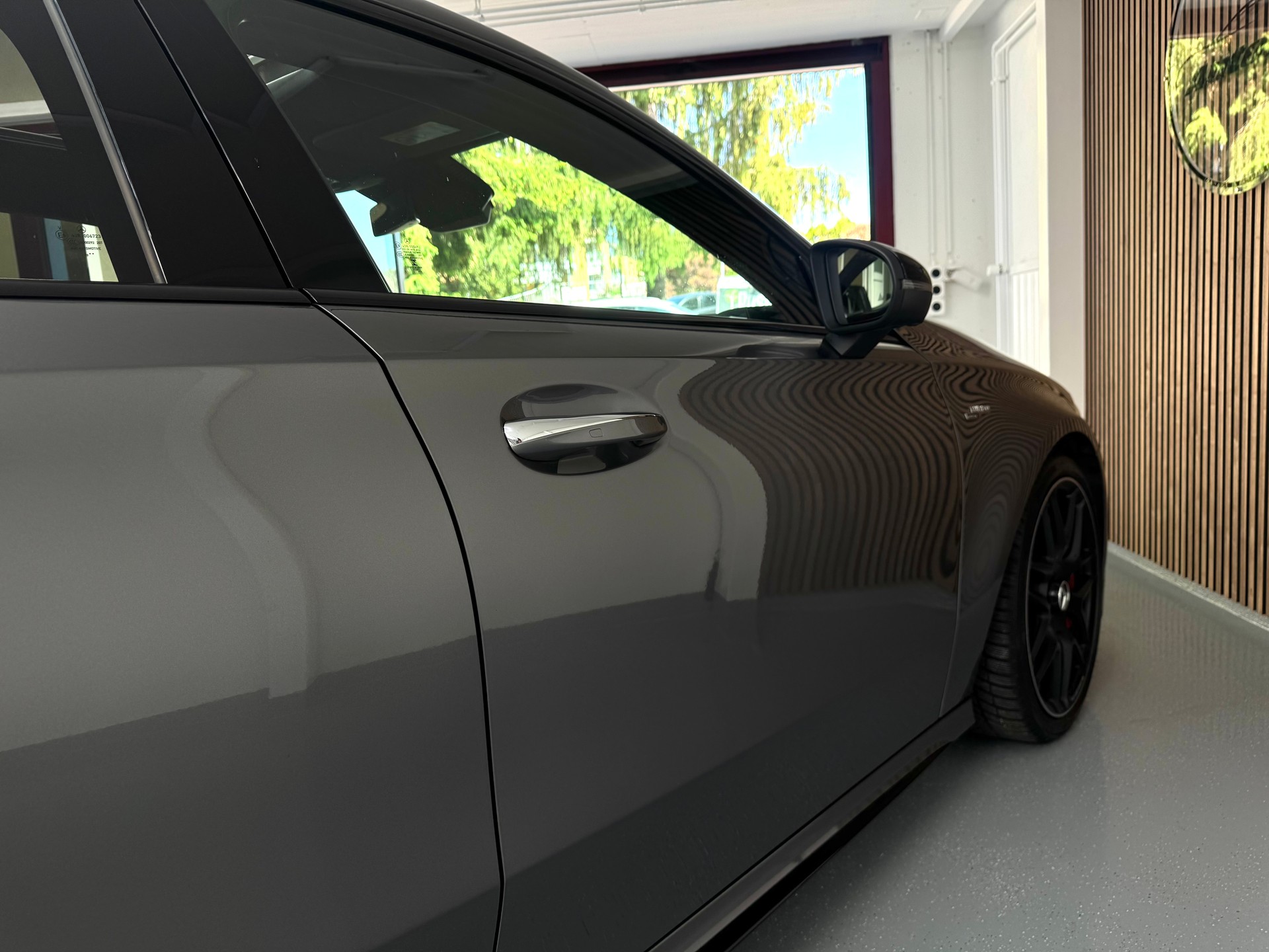 MERCEDES-BENZ A 45 S AMG 4Matic+ Speedshift-image-9
