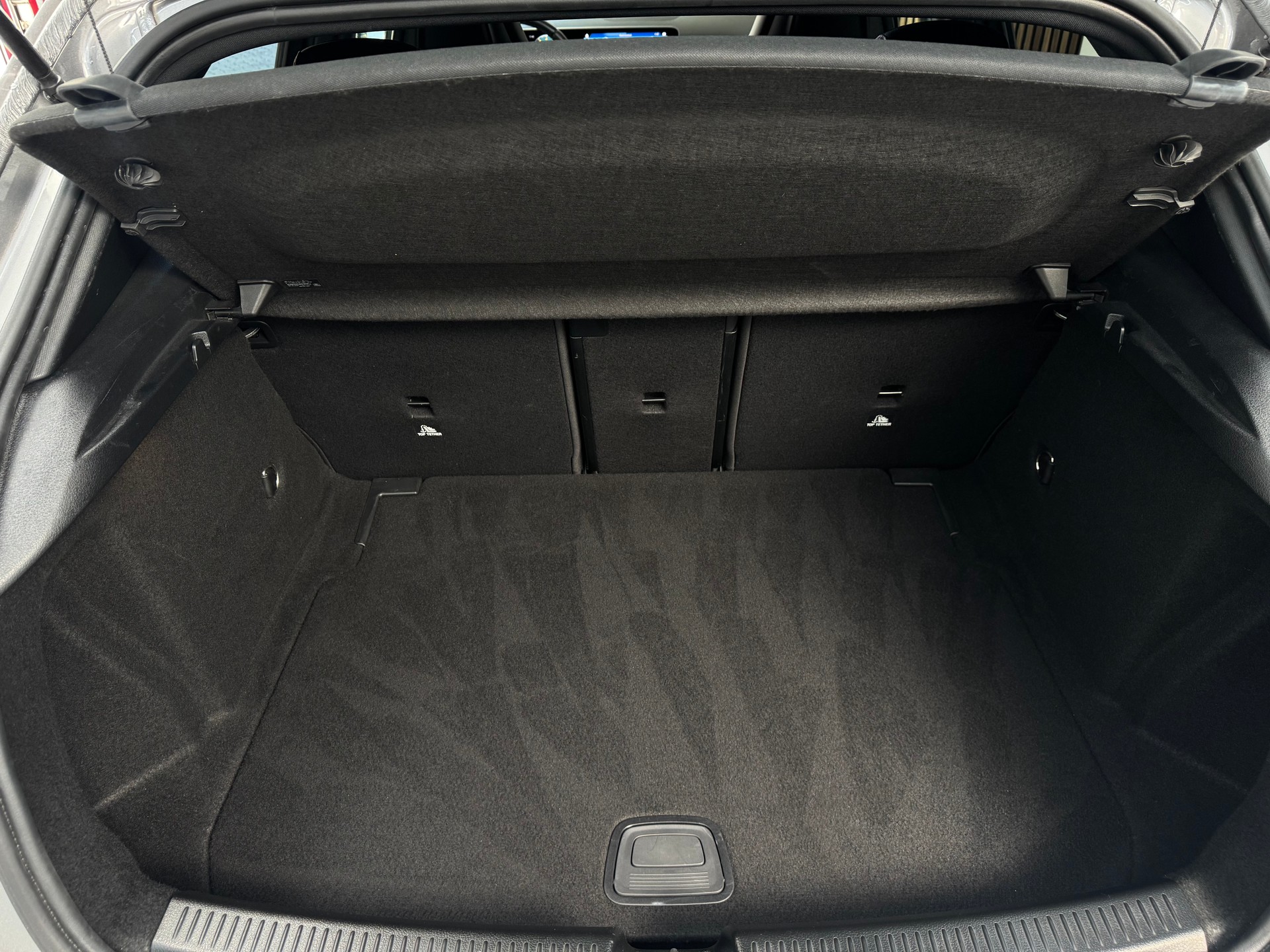 MERCEDES-BENZ A 45 S AMG 4Matic+ Speedshift-image-24
