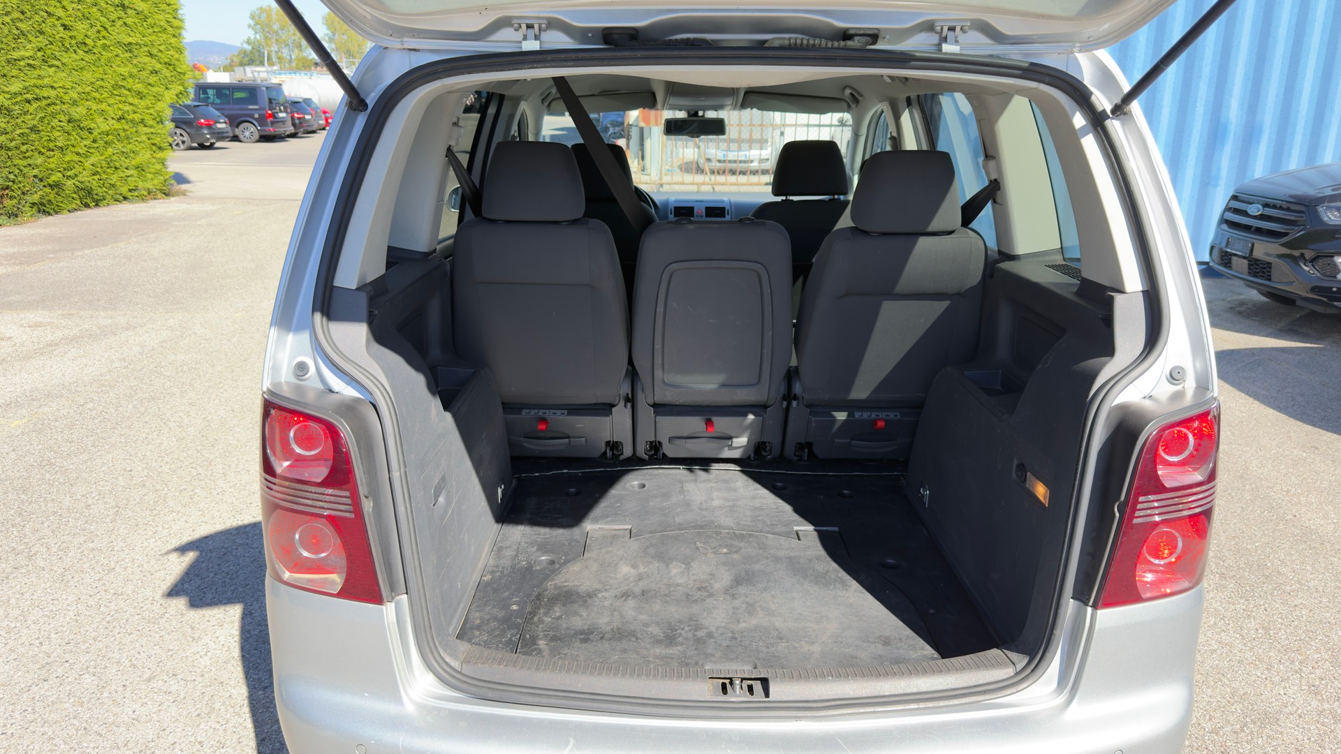 VW Touran 1.4 TSI Trendline-image-8