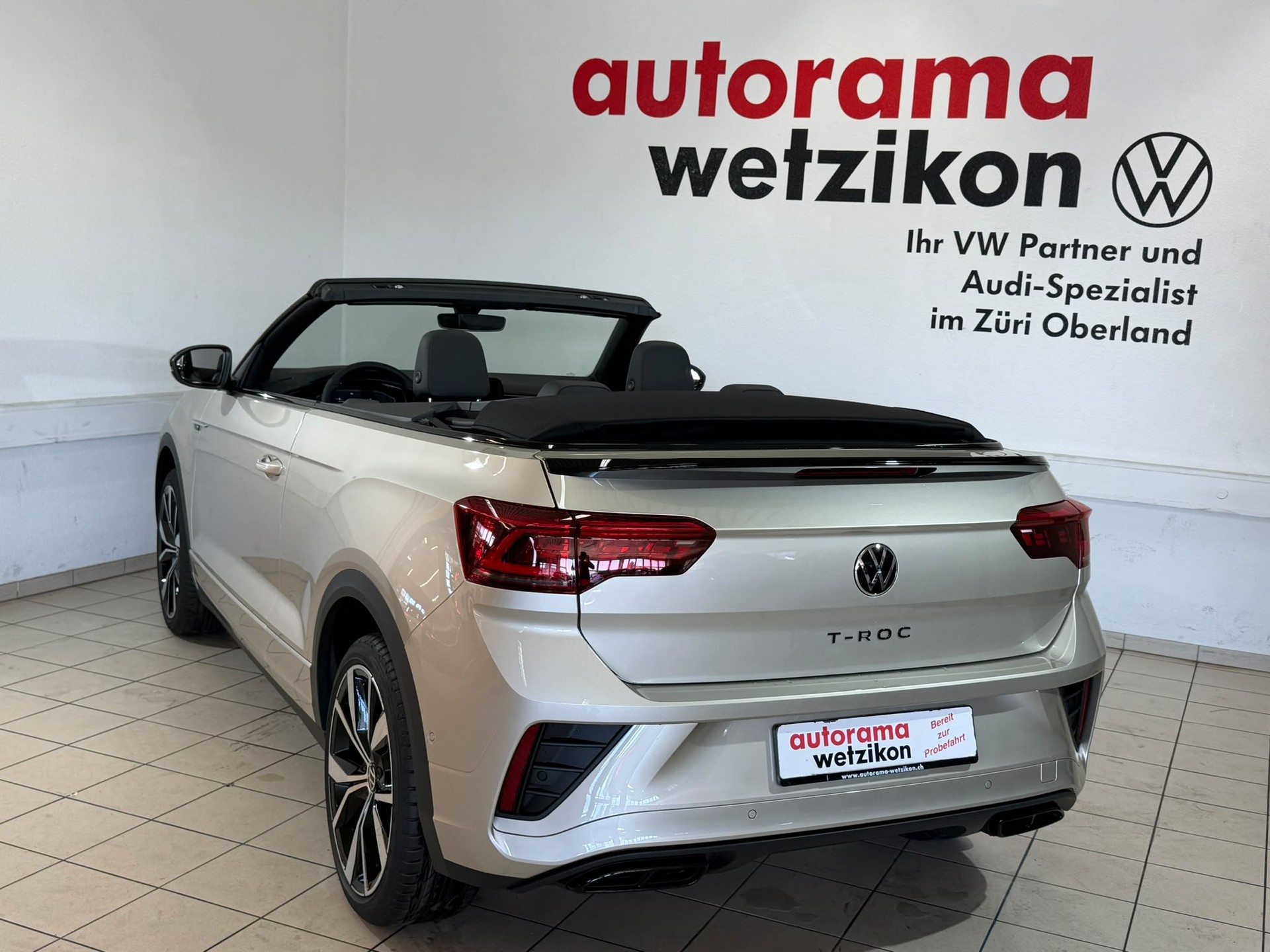 VW T-Roc Cabriolet 1.5 TSI EVO R-Line DSG-image-6