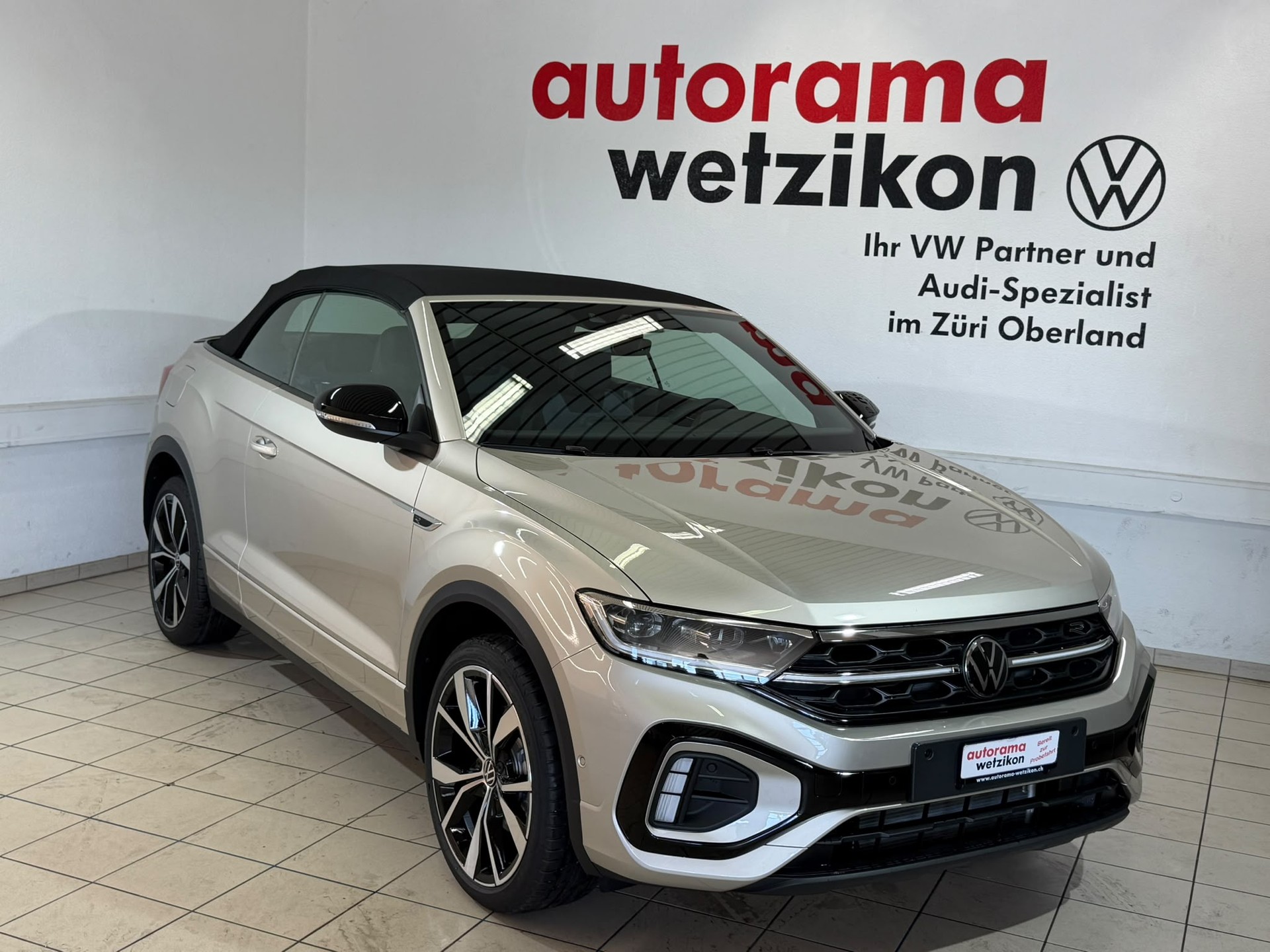 VW T-Roc Cabriolet 1.5 TSI EVO R-Line DSG-image-3