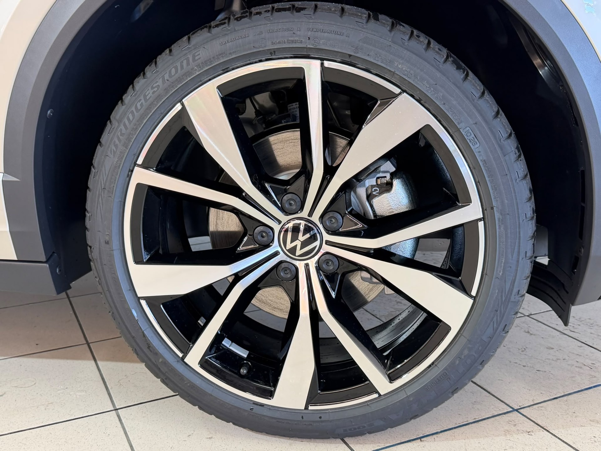 VW T-Roc Cabriolet 1.5 TSI EVO R-Line DSG-image-8