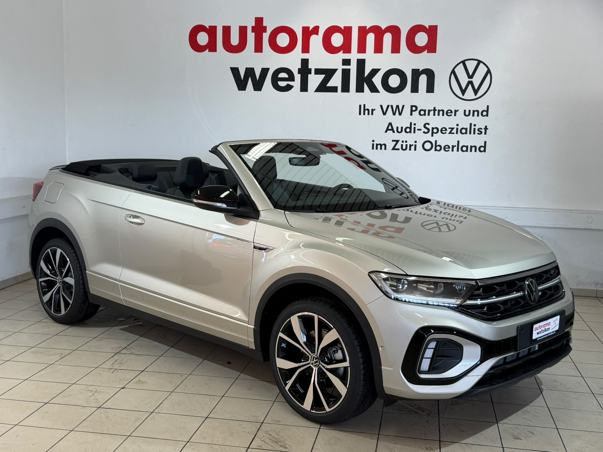 VW T-Roc Cabriolet 1.5 TSI EVO R-Line DSG-image-0