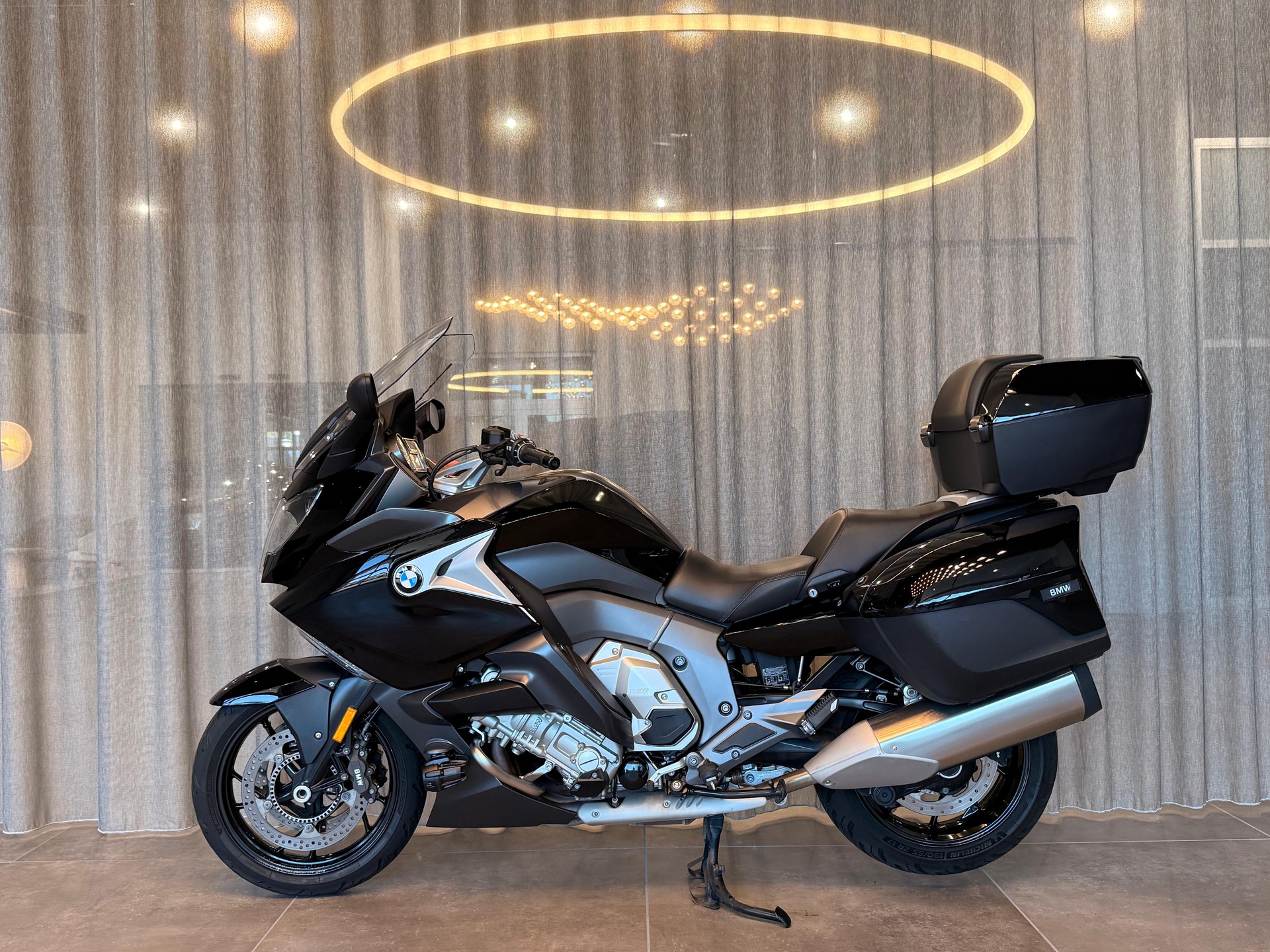 BMW K 1600 GT-showroom-element-1