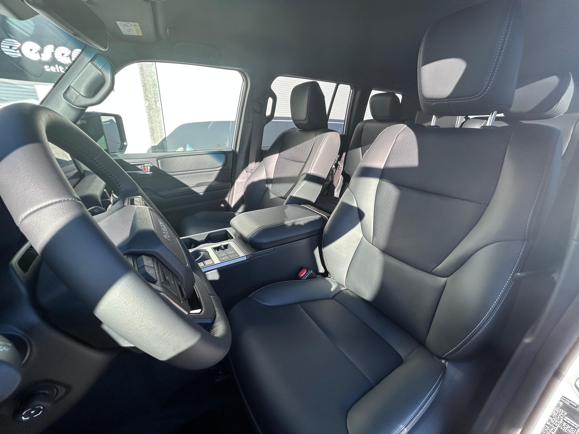 TOYOTA Land Cruiser 2.8 D 48V Style-image-7