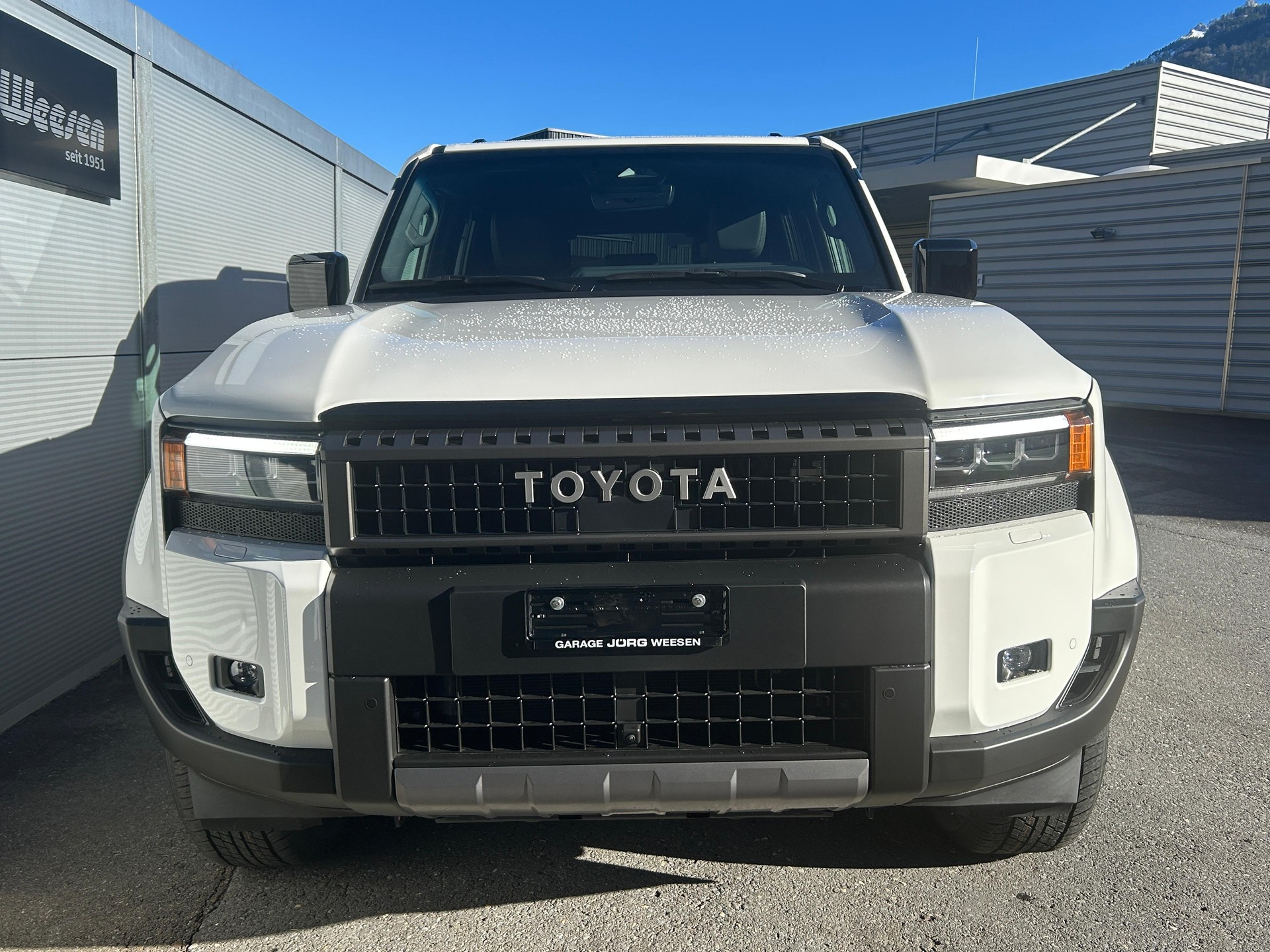 TOYOTA Land Cruiser 2.8 D 48V Style-image-1