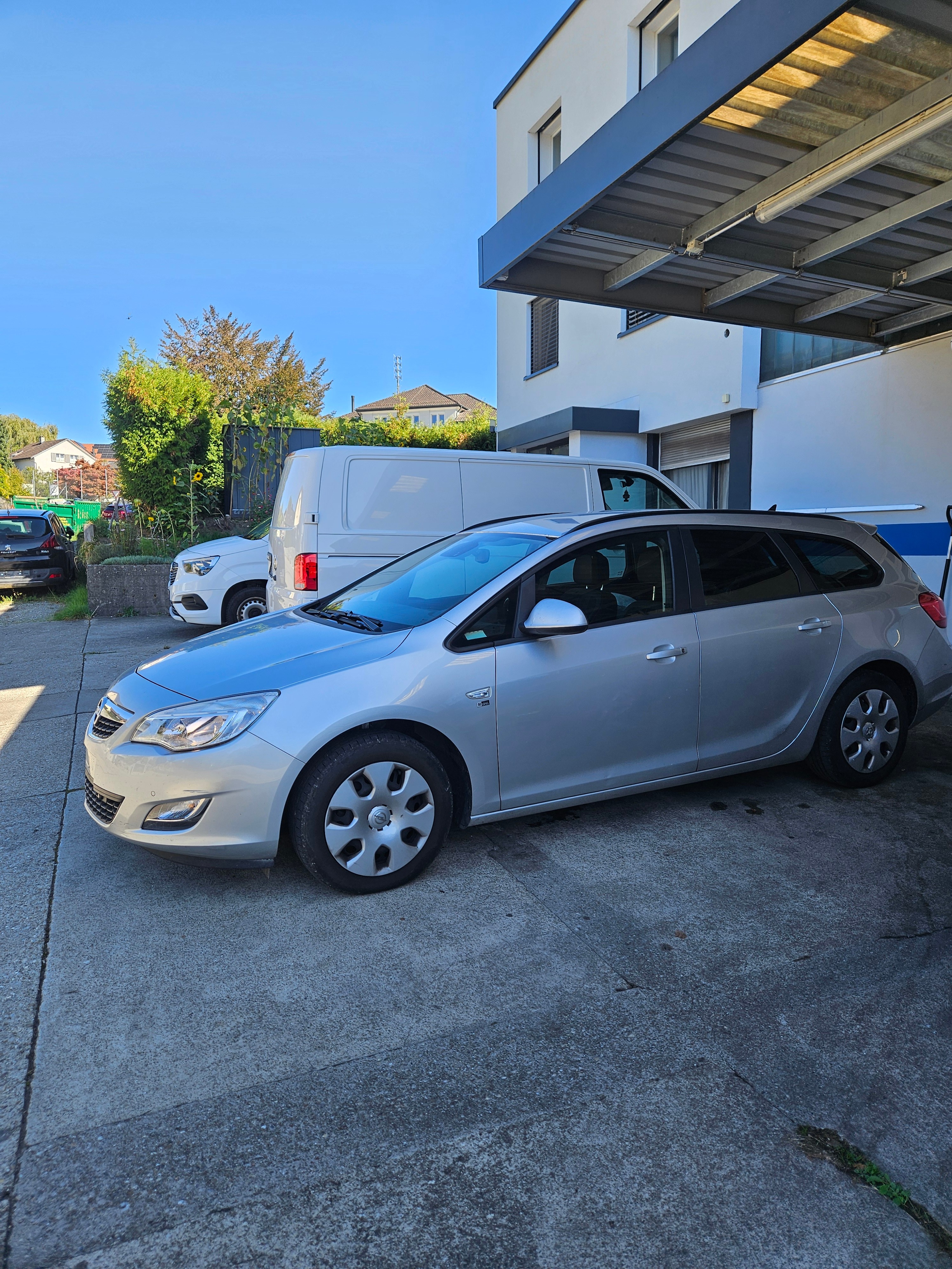 Car photo