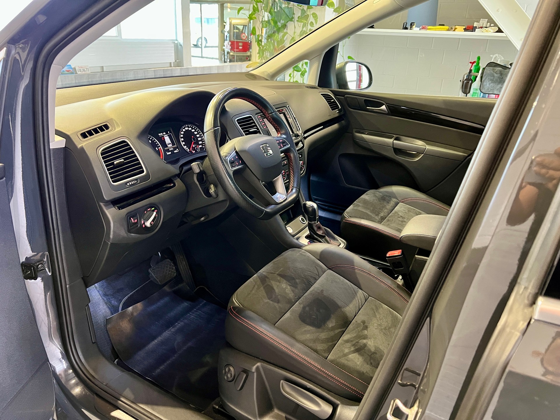 SEAT Alhambra 2.0 TDI FR Line 4Drive-image-8