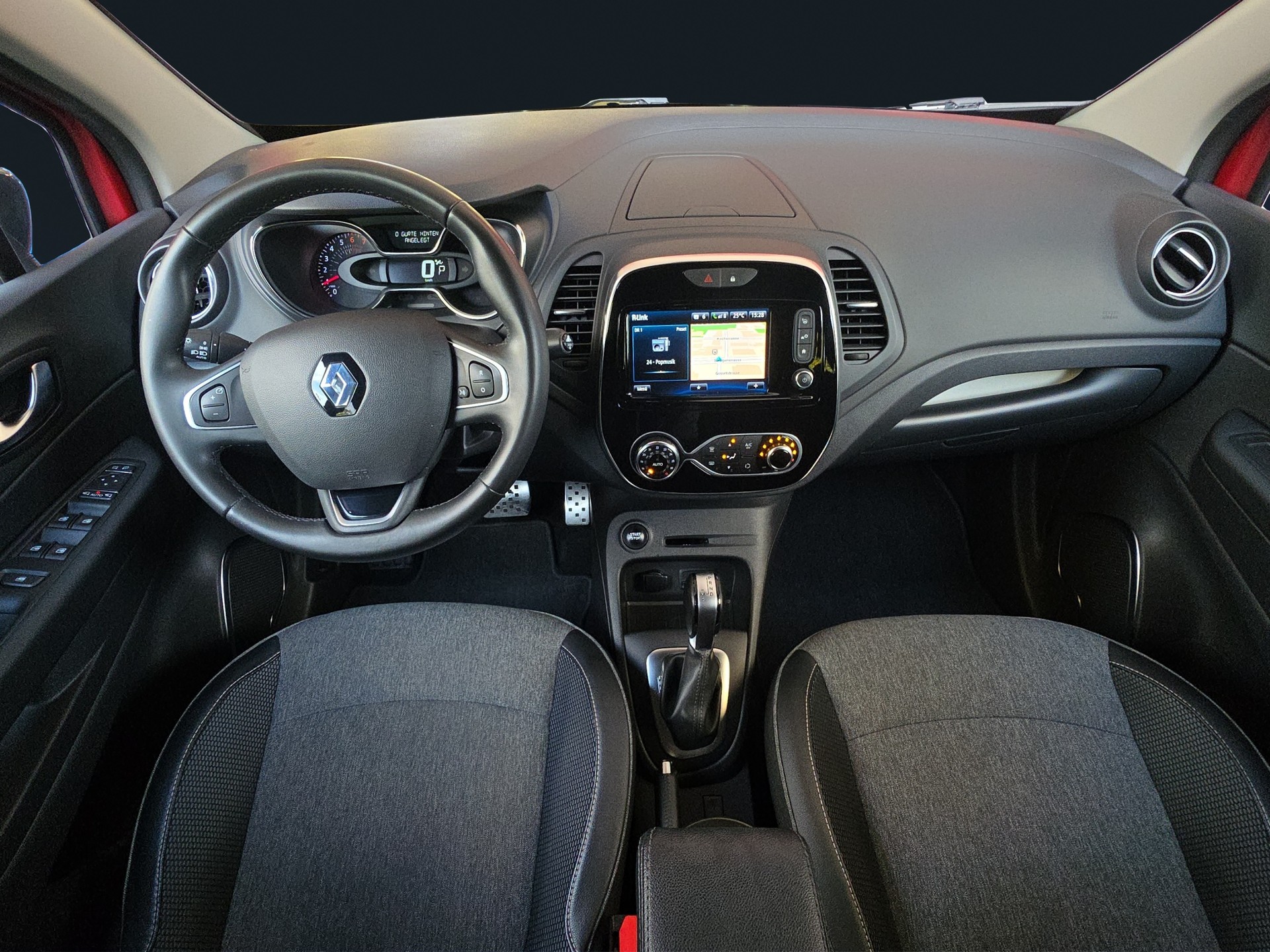 RENAULT Captur 1.2 T 16V Intens EDC-image-8