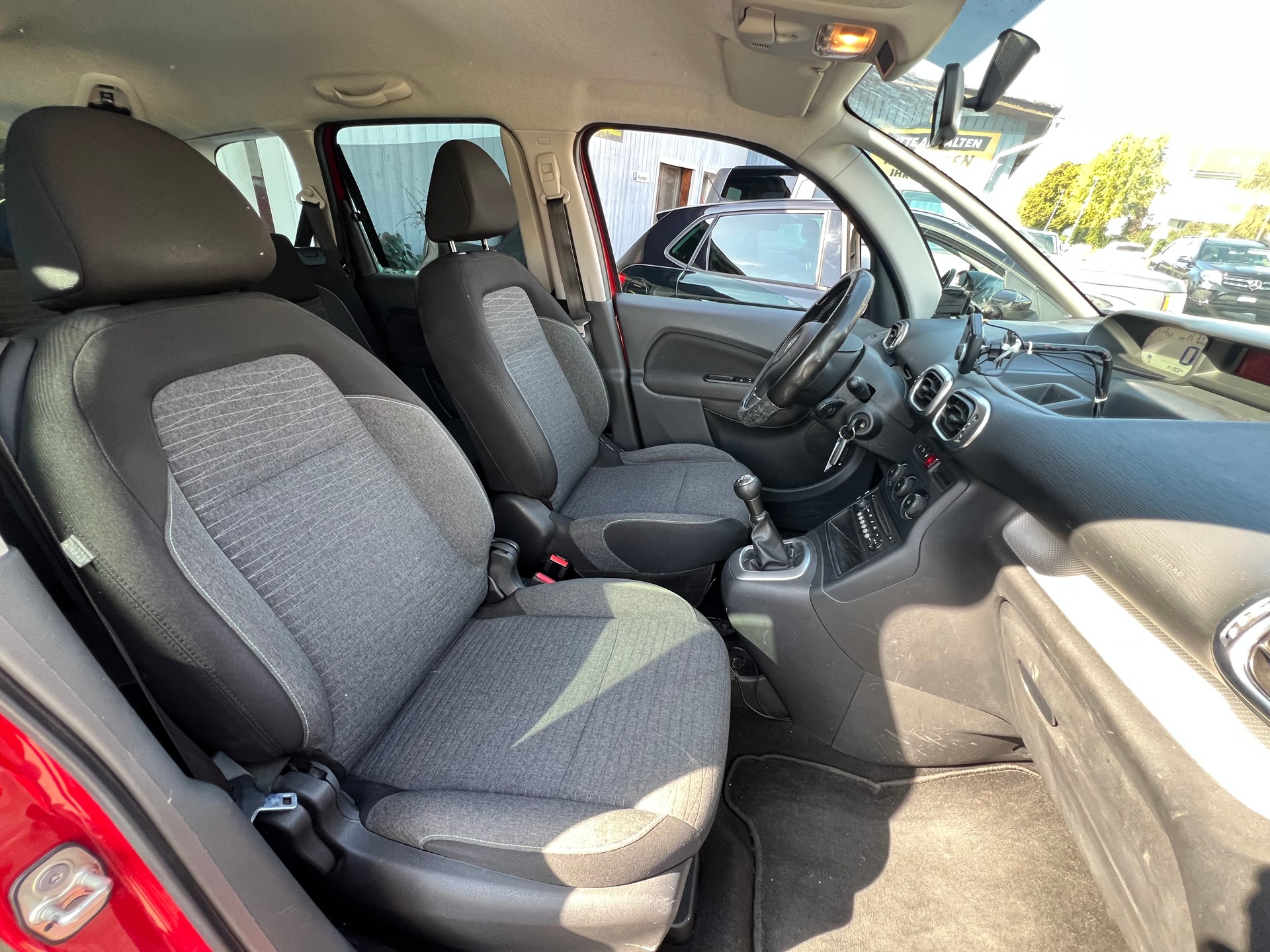 CITROEN C3 Picasso 1.6 BlueHDi Séduction-image-11